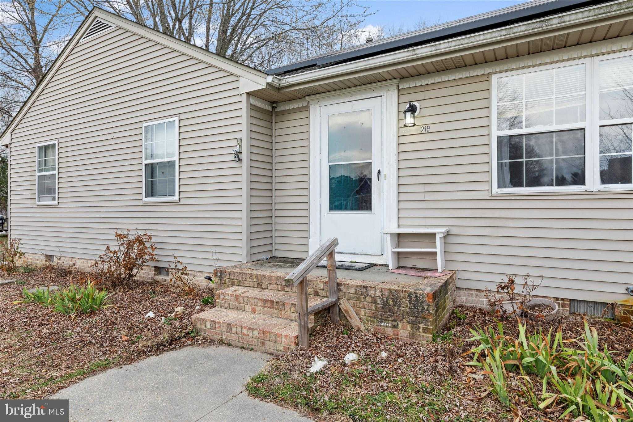 219 Mildale Dr photo 4