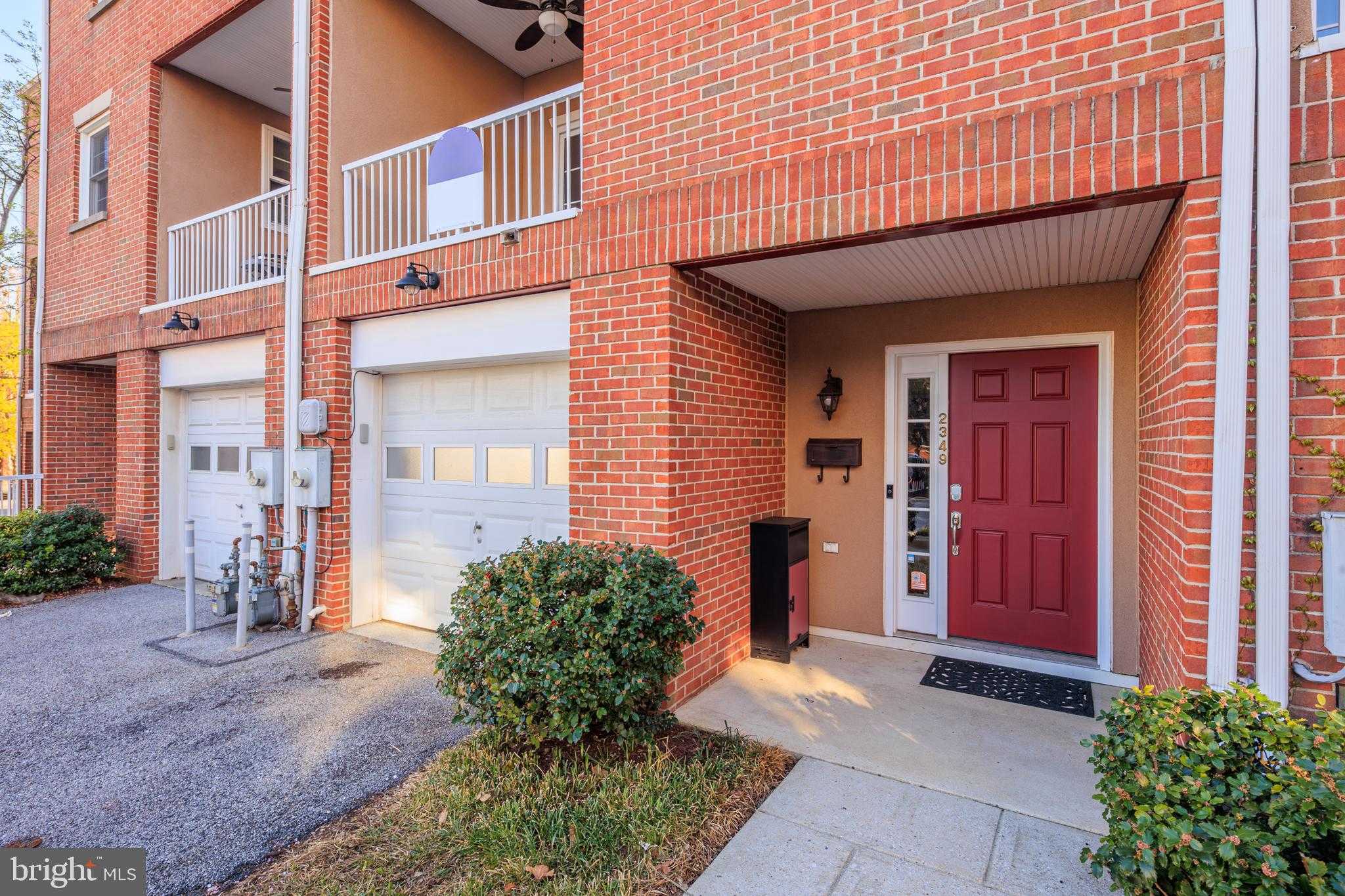 2349 Cambridge Walk photo 66