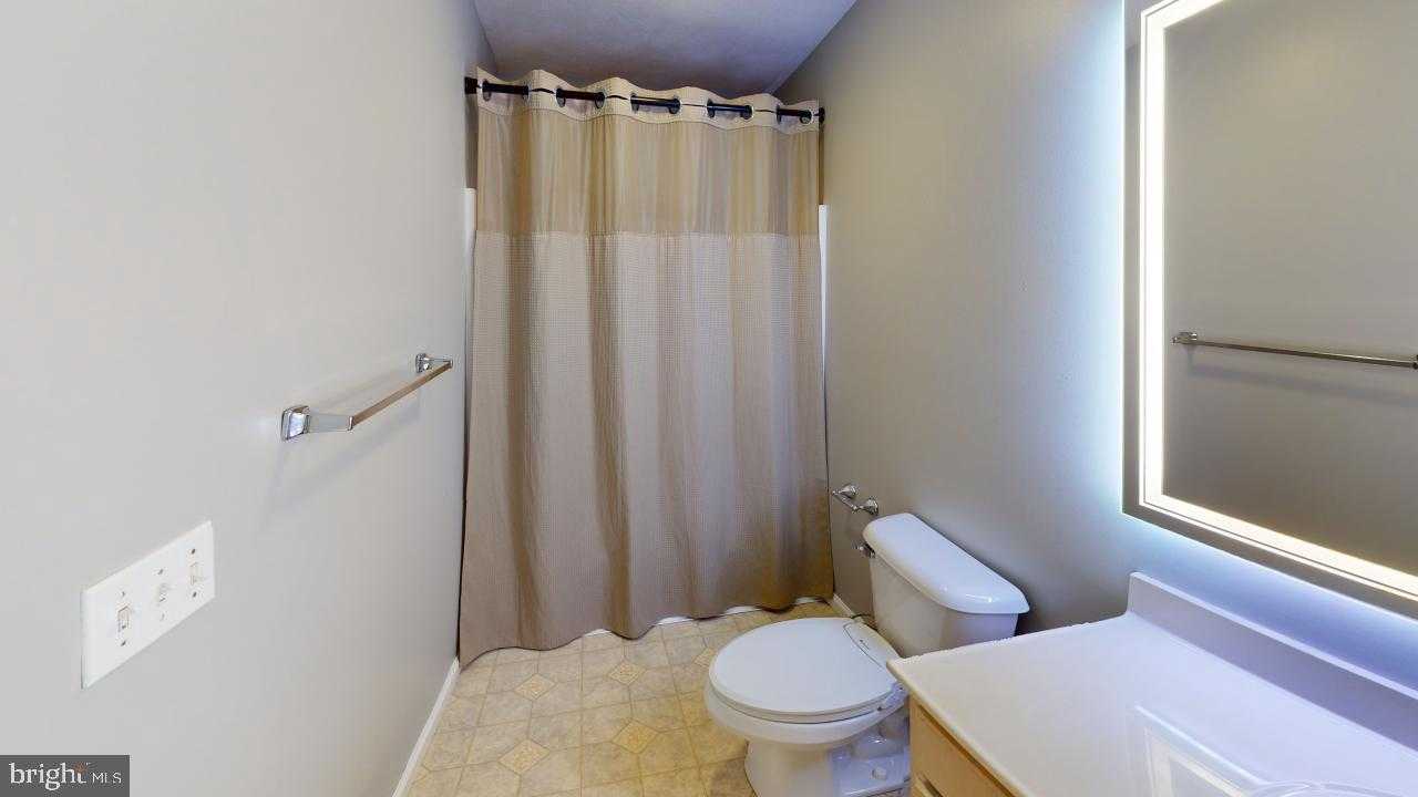 202 Lakeside Loop photo 24