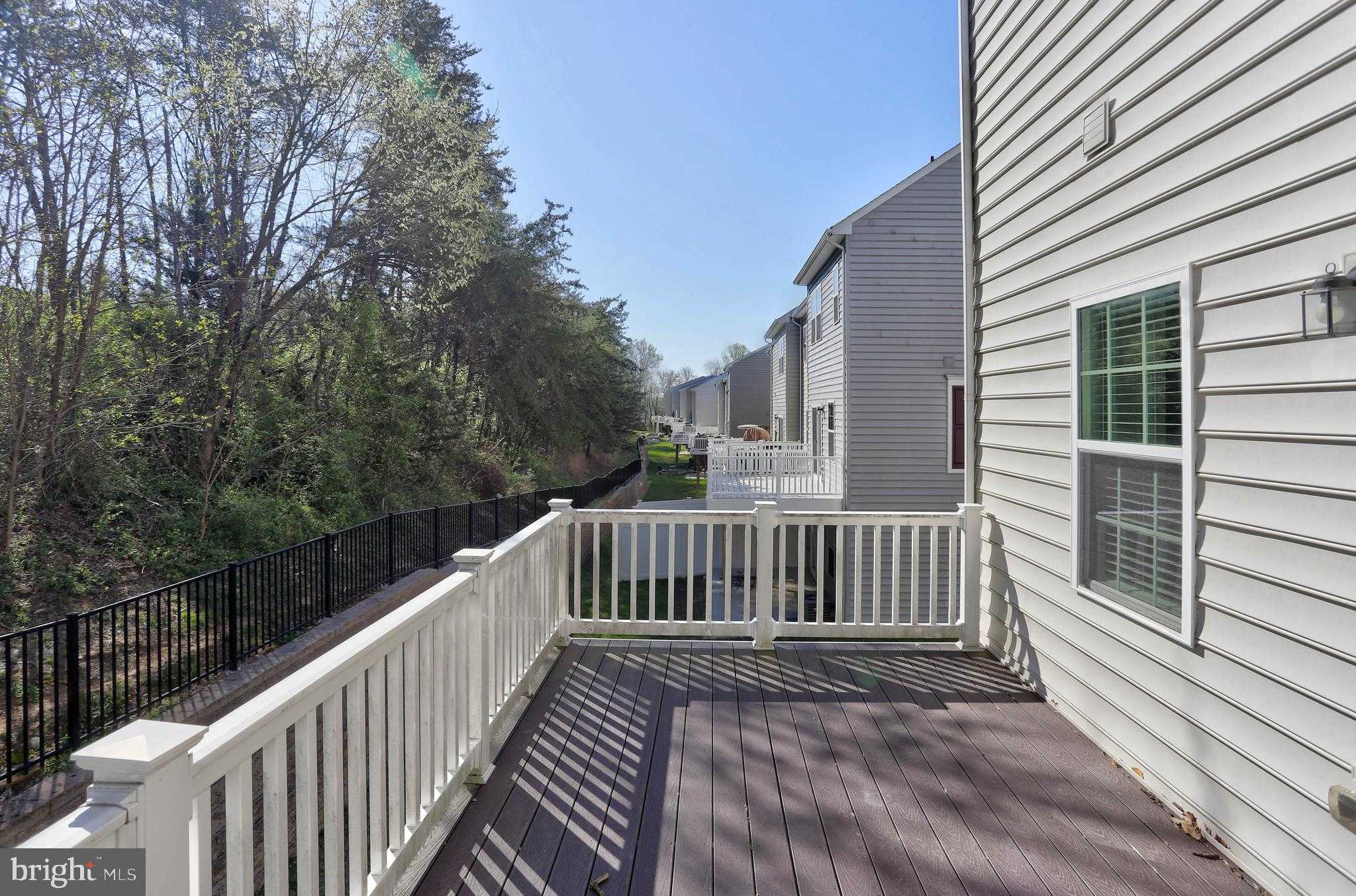 1811 Wind Gate Rd photo 12