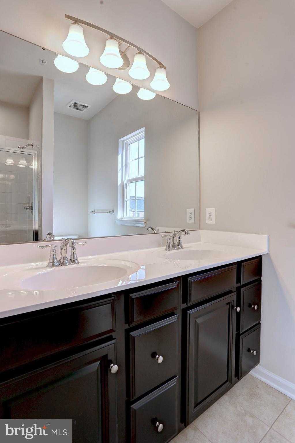 1811 Wind Gate Rd photo 22