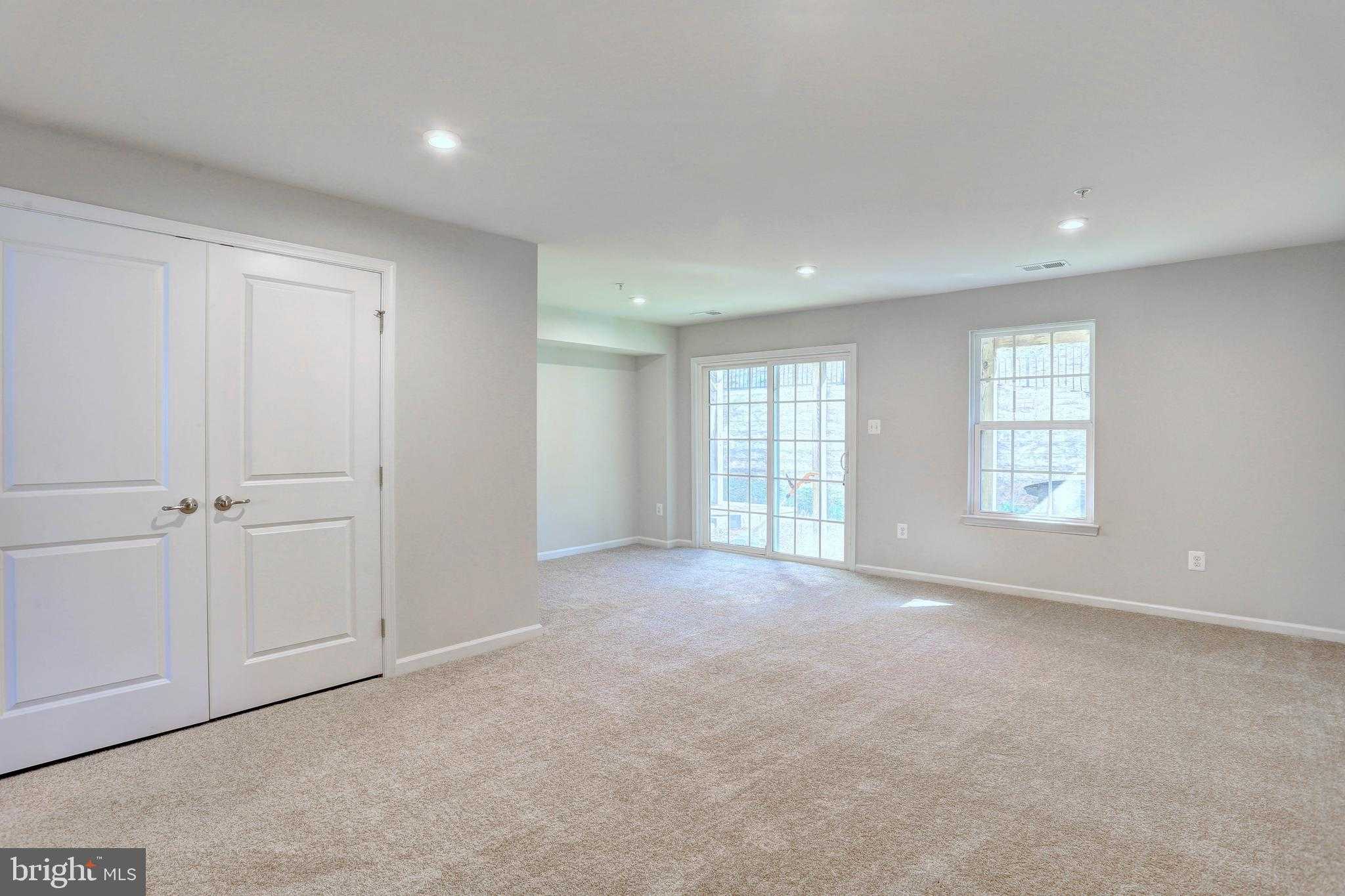 1811 Wind Gate Rd photo 33