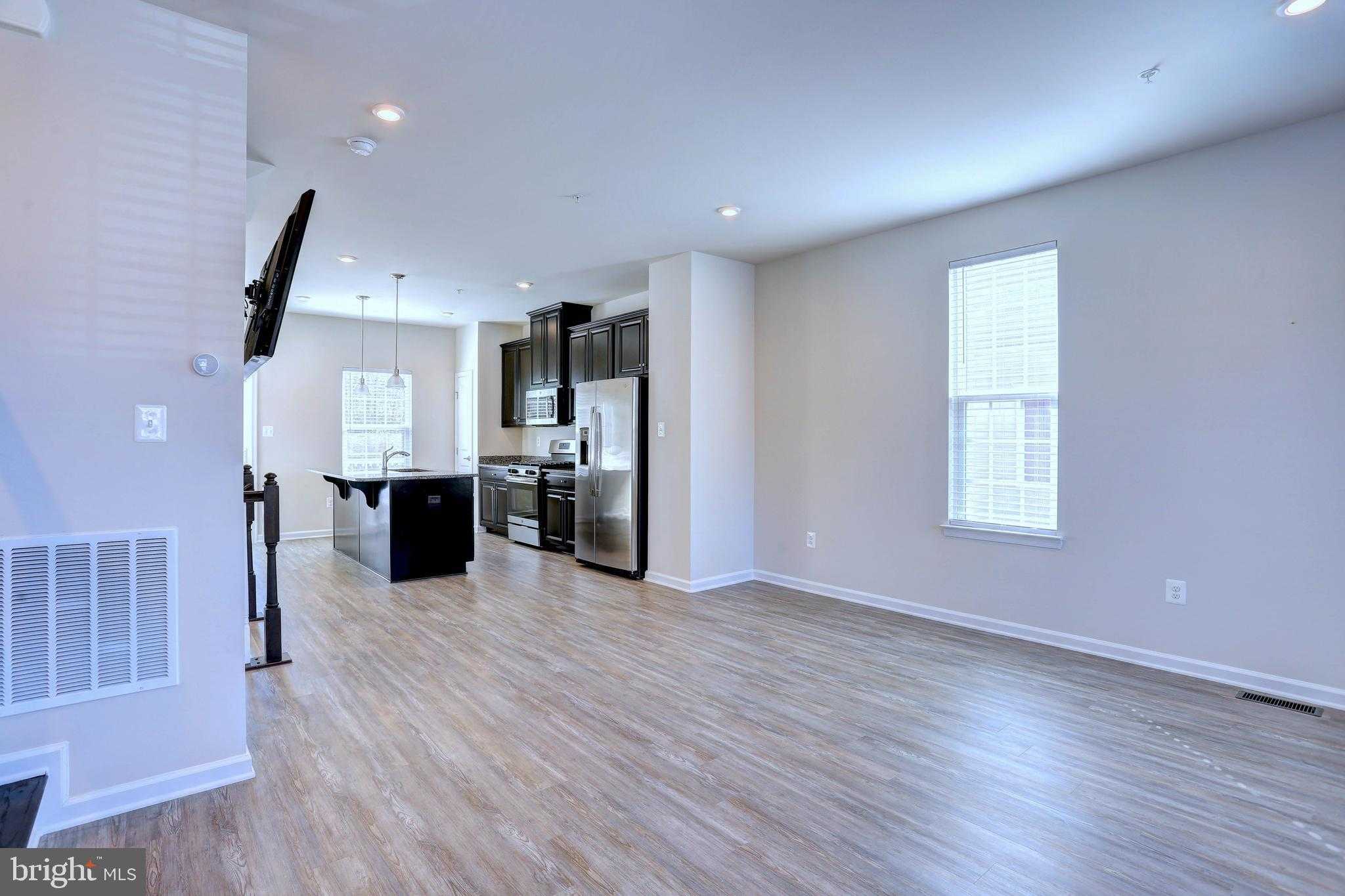 1811 Wind Gate Rd photo 7