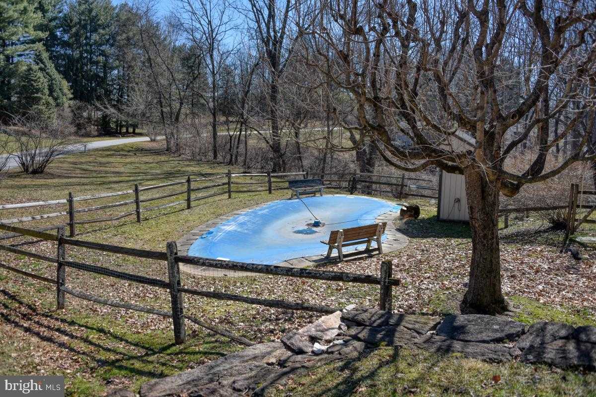 650 Spruce Dr photo 39