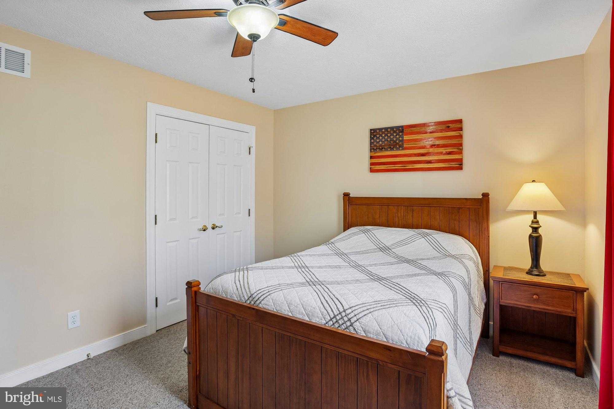 702 Falls Rd photo 46