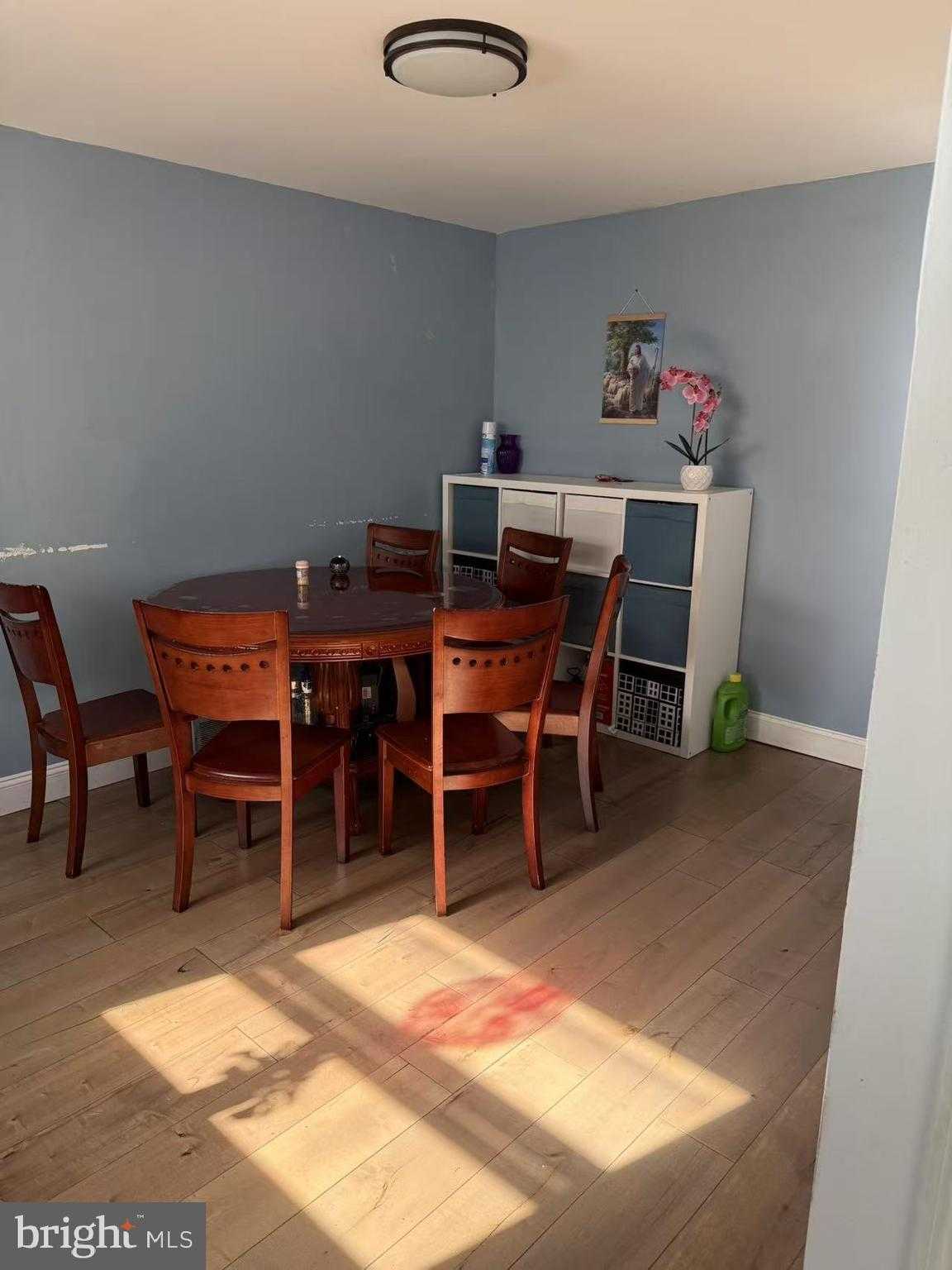 2751 Tolbut St photo 6