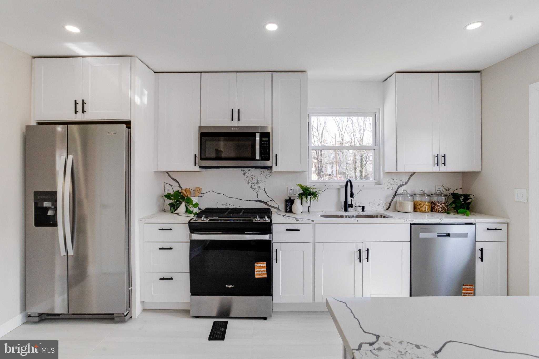 605 Walnut Ave photo 11