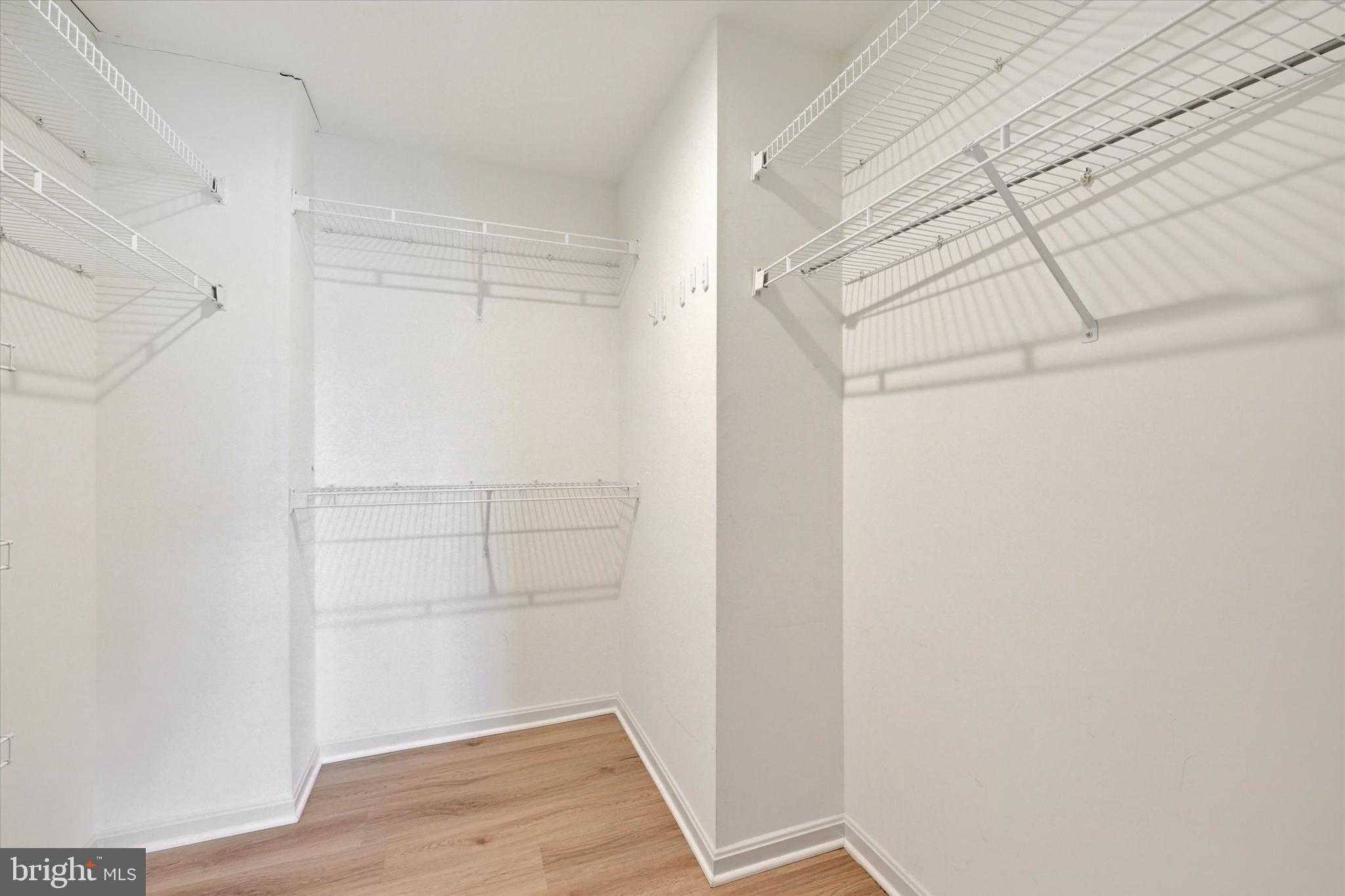 4500 Chaucer Way Unit 403 photo 16