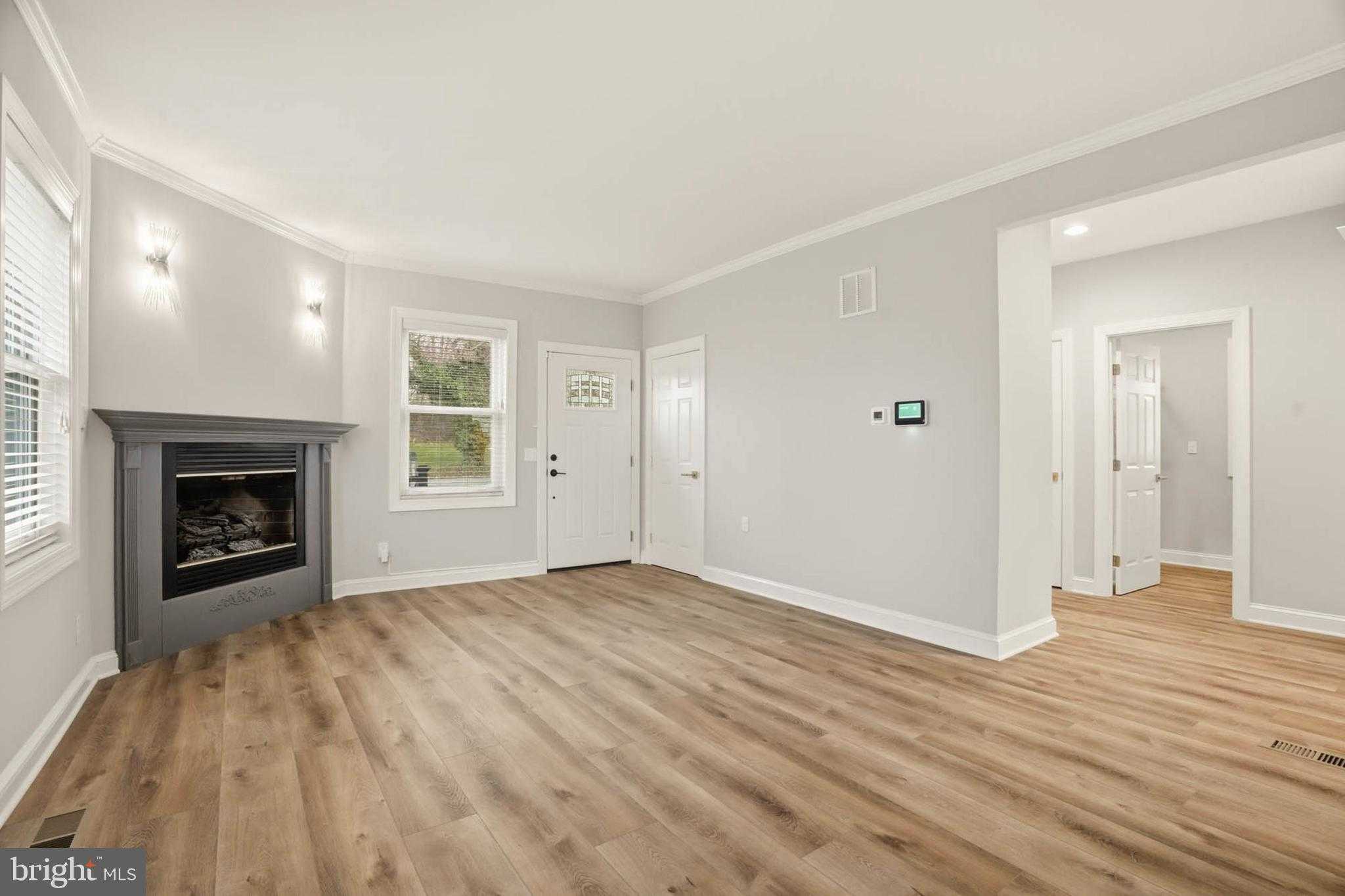 6108 Shady Spring Ave photo 7