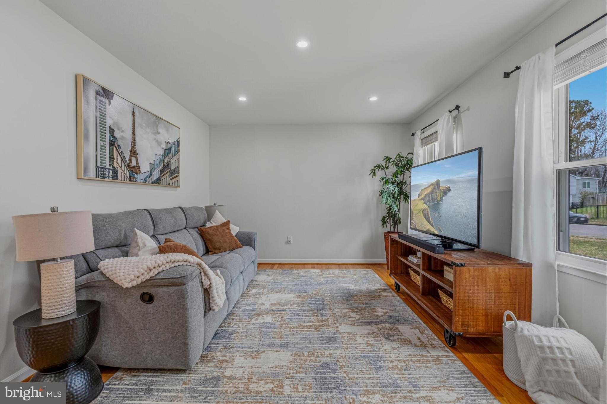 13005 Kingswell Dr photo 9