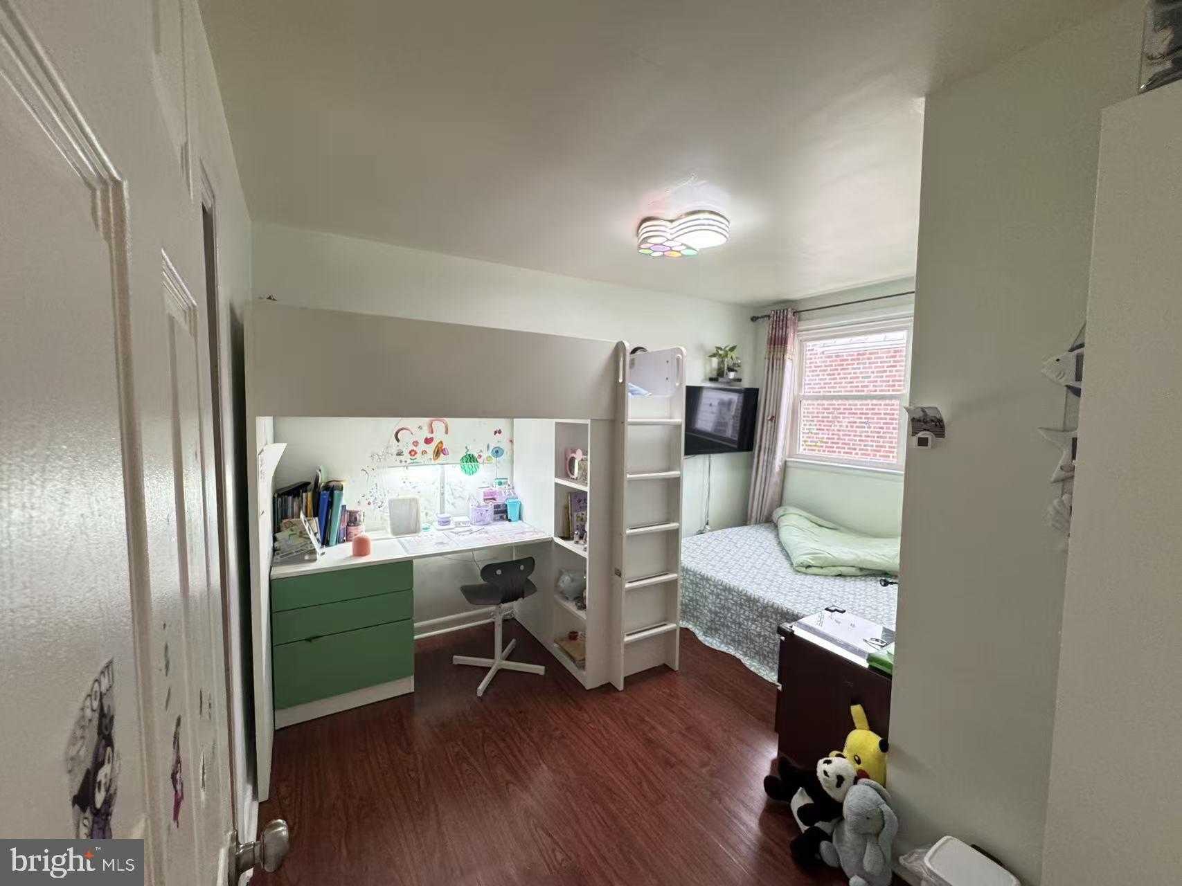 1821 Kendrick St photo 16