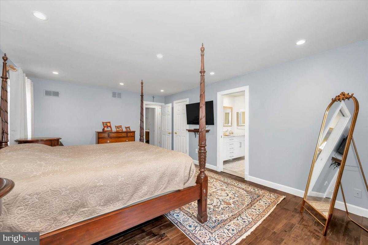 10101 Lloyd Rd photo 27