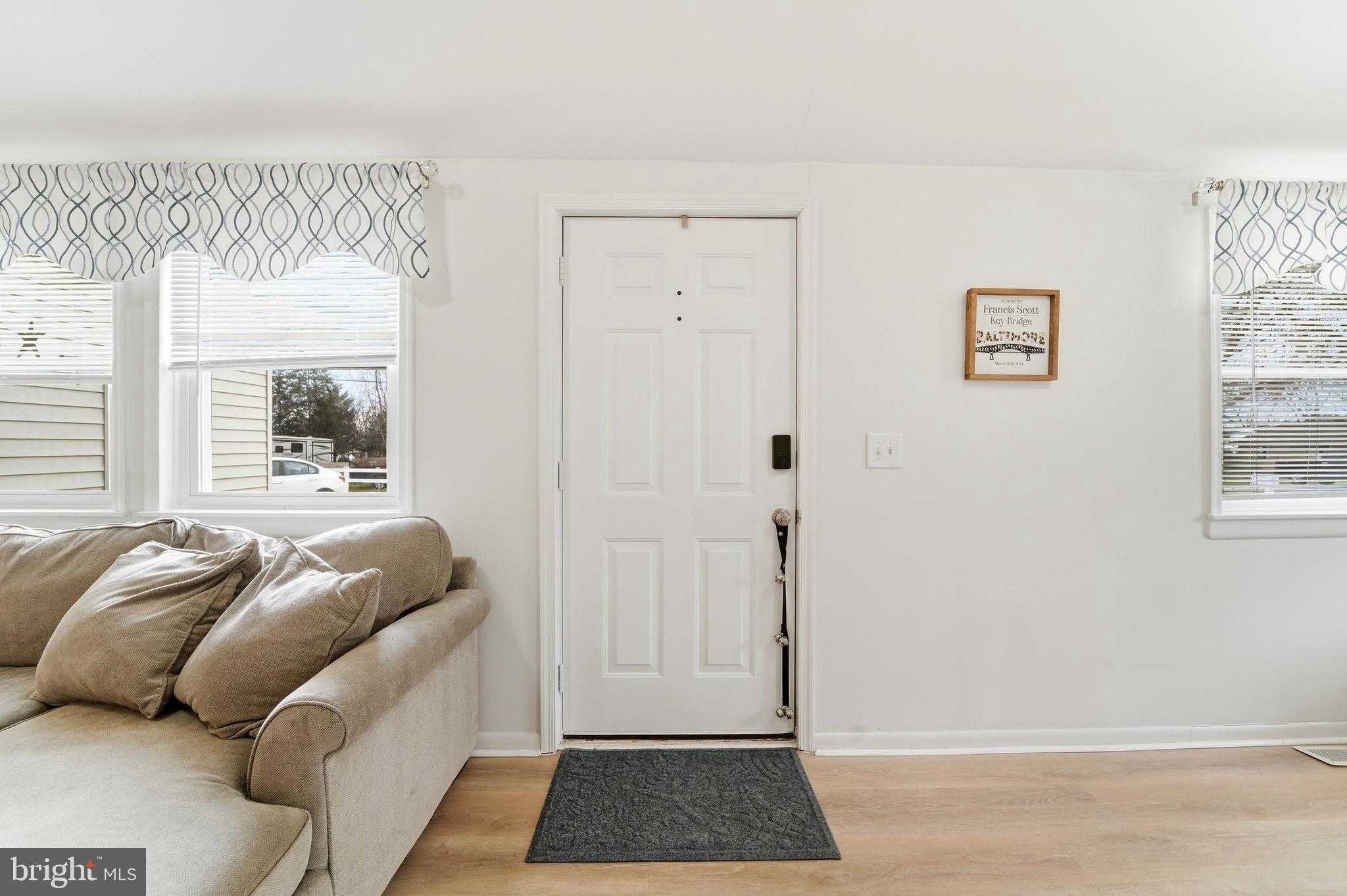 7806 Appletree Rd photo 7