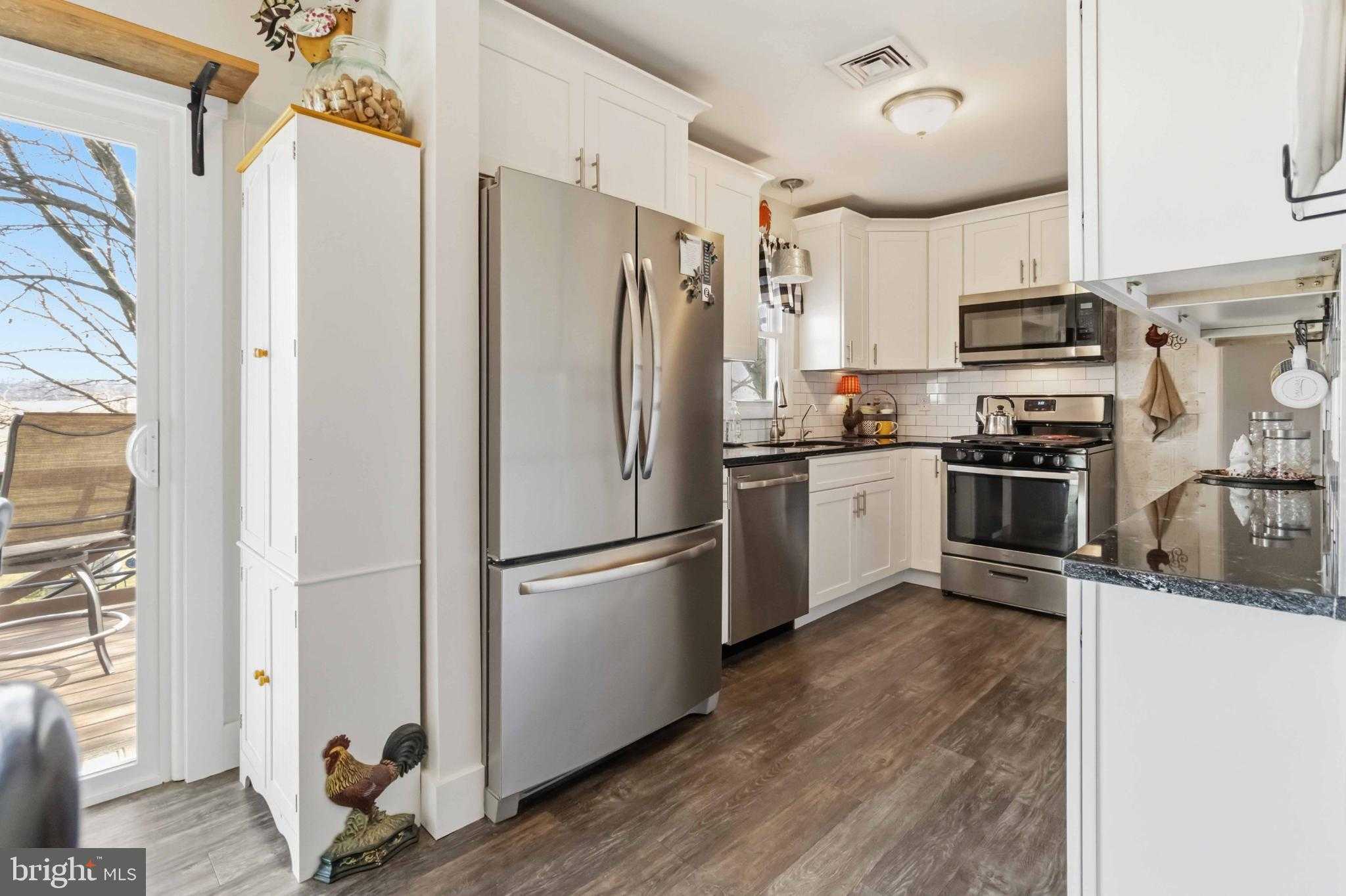 8261 Elizabethtown Rd photo 12