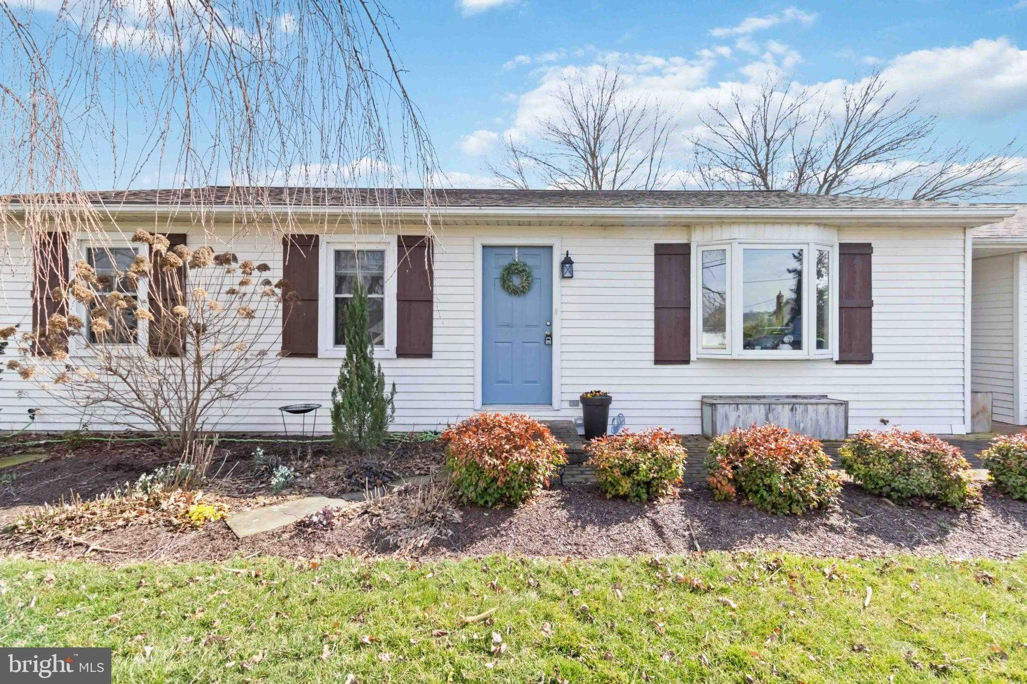 8261 Elizabethtown Rd photo 4