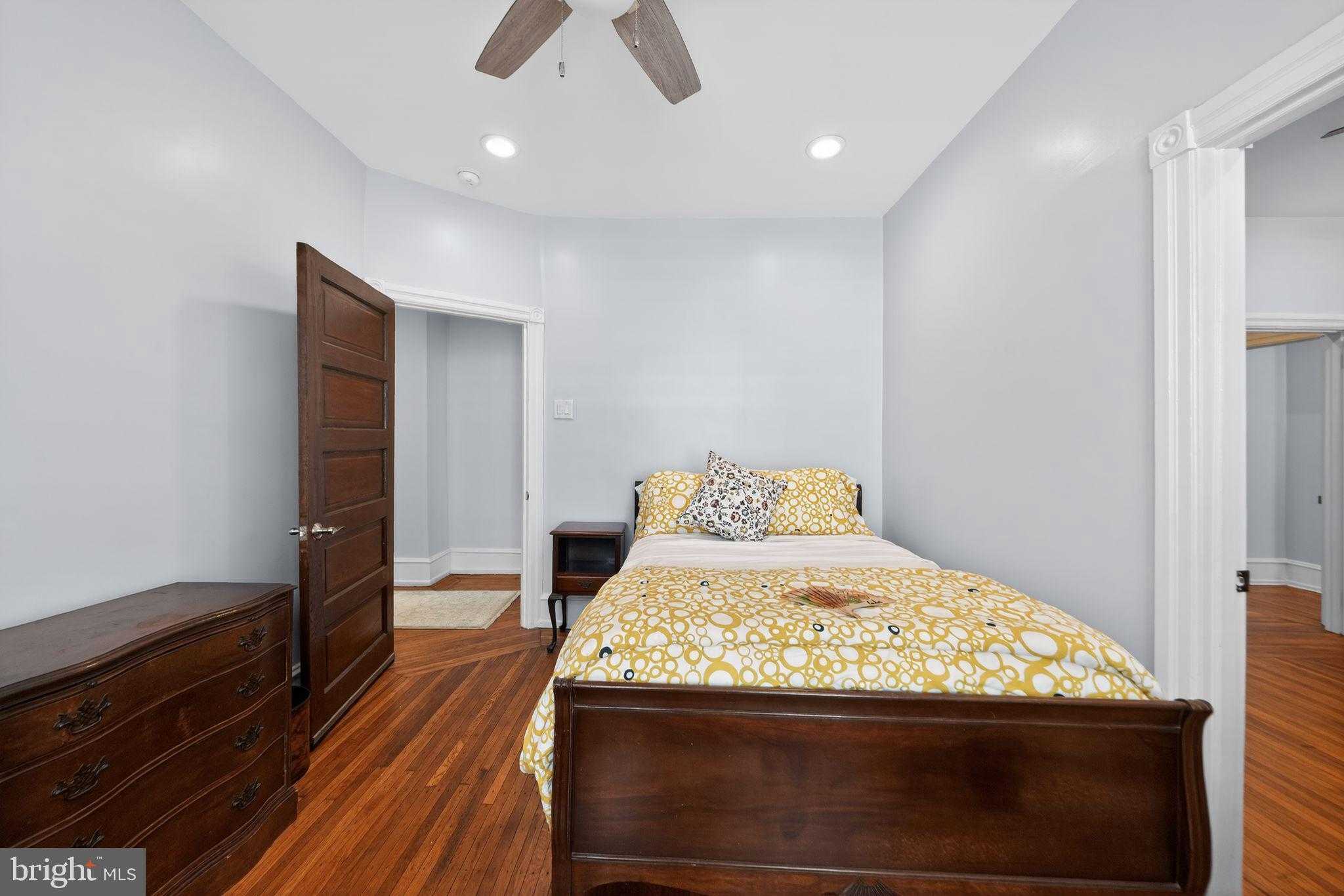 4809 Kingsessing Ave photo 19