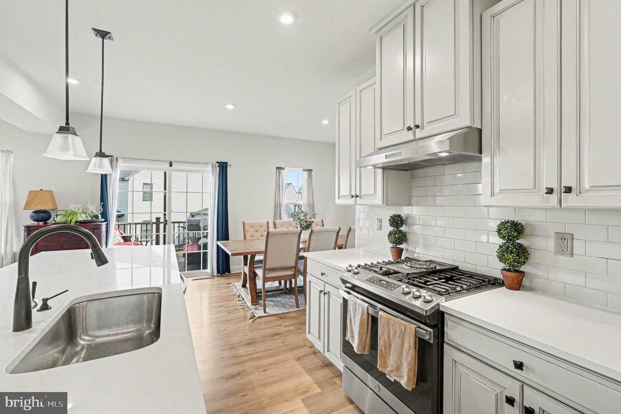 1103 City View Ln photo 7