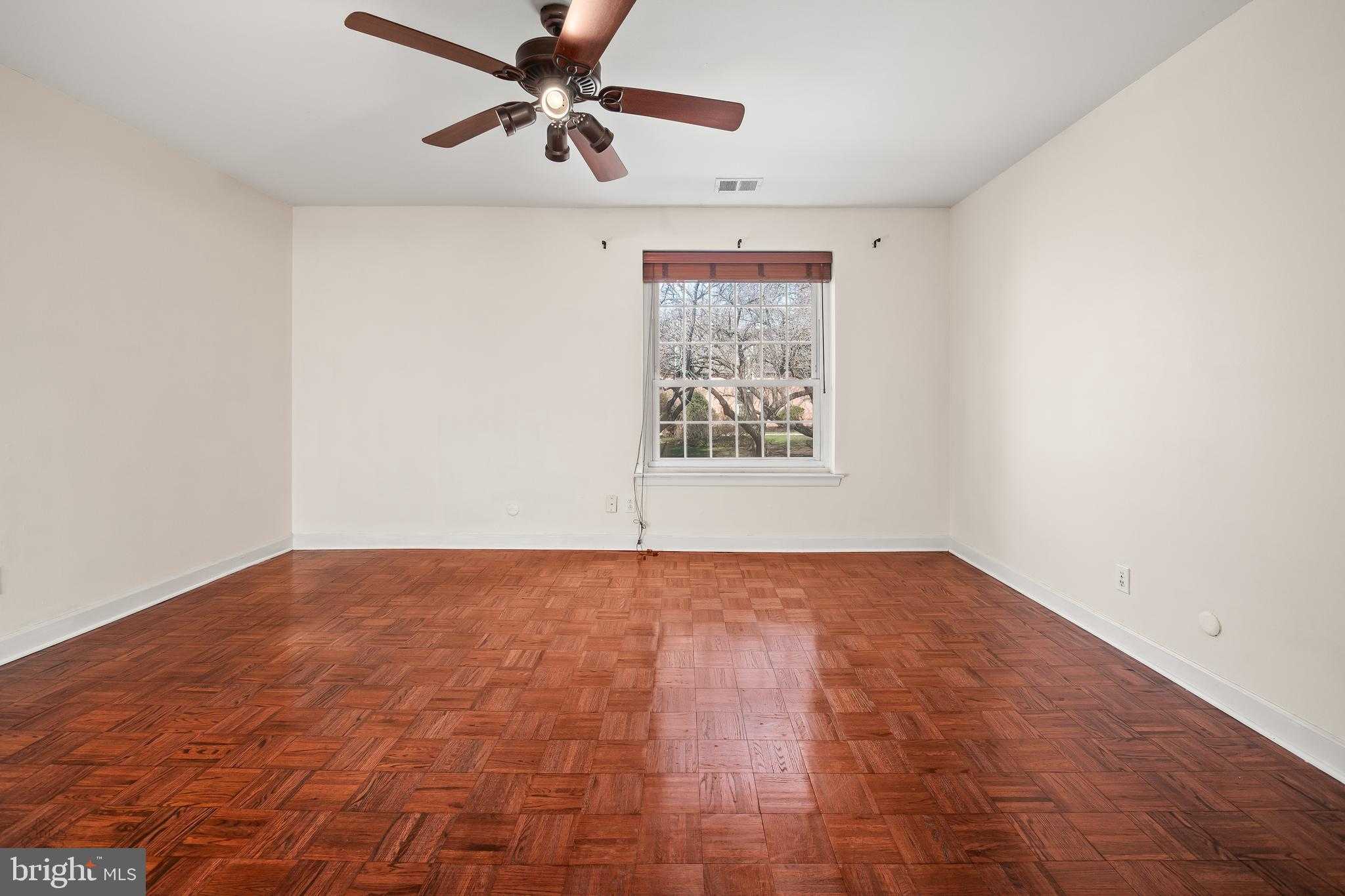 4000 Gypsy Ln photo 21