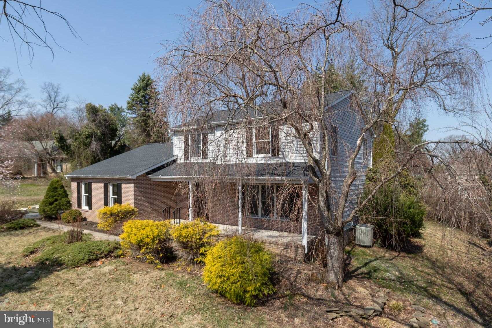 403 Woodridge CT photo 42