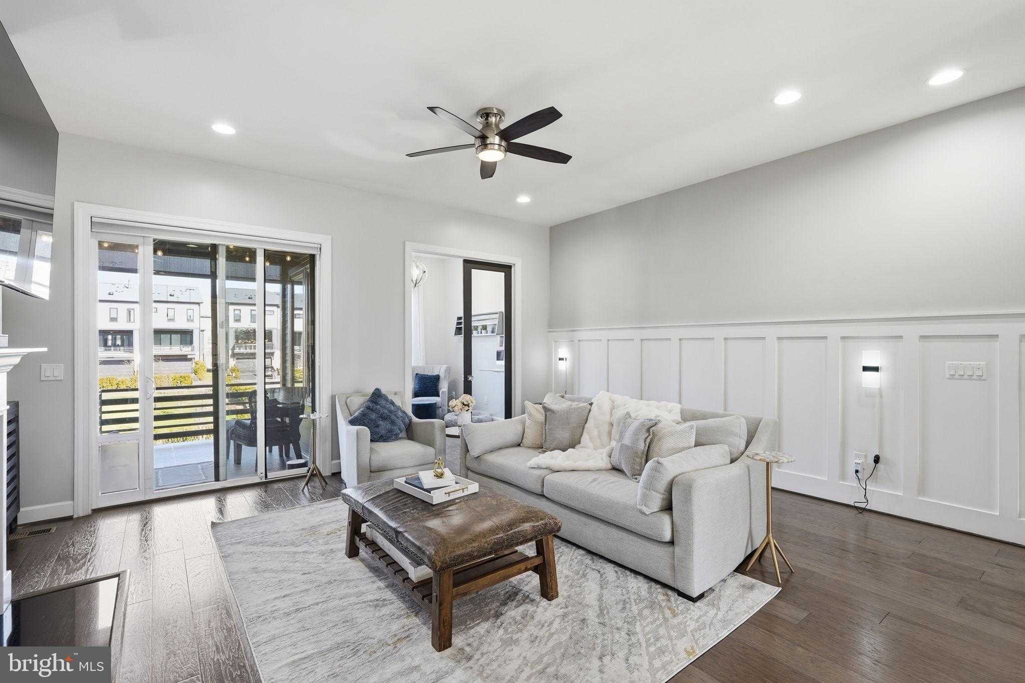 20388 Roslindale Dr photo 18