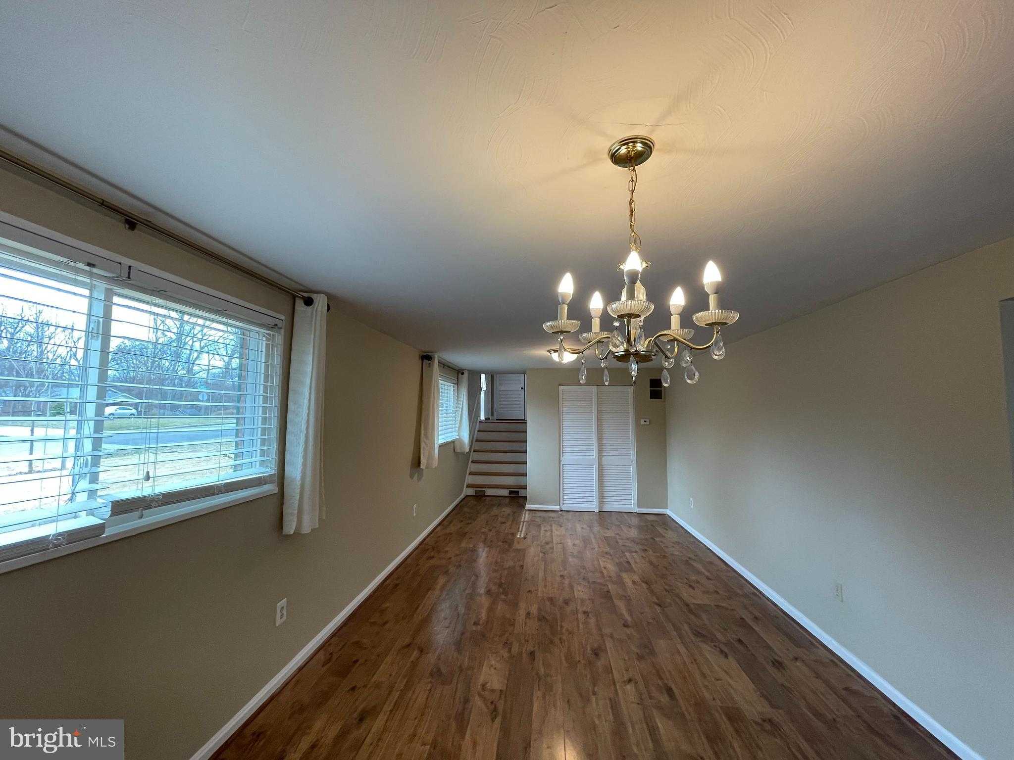 7407 Sweetbriar Dr photo 23