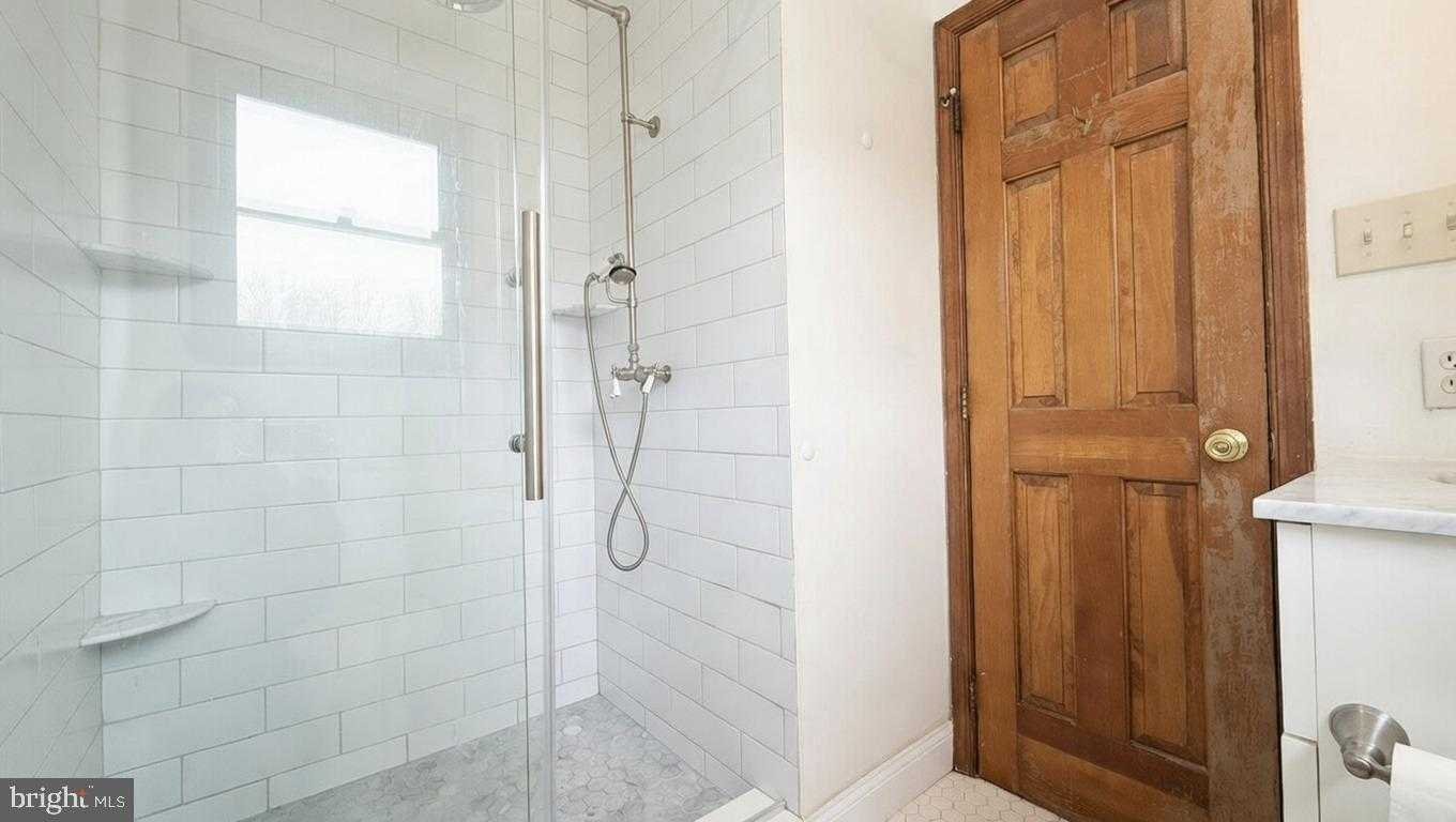 510 Laurel Hill Rd photo 17