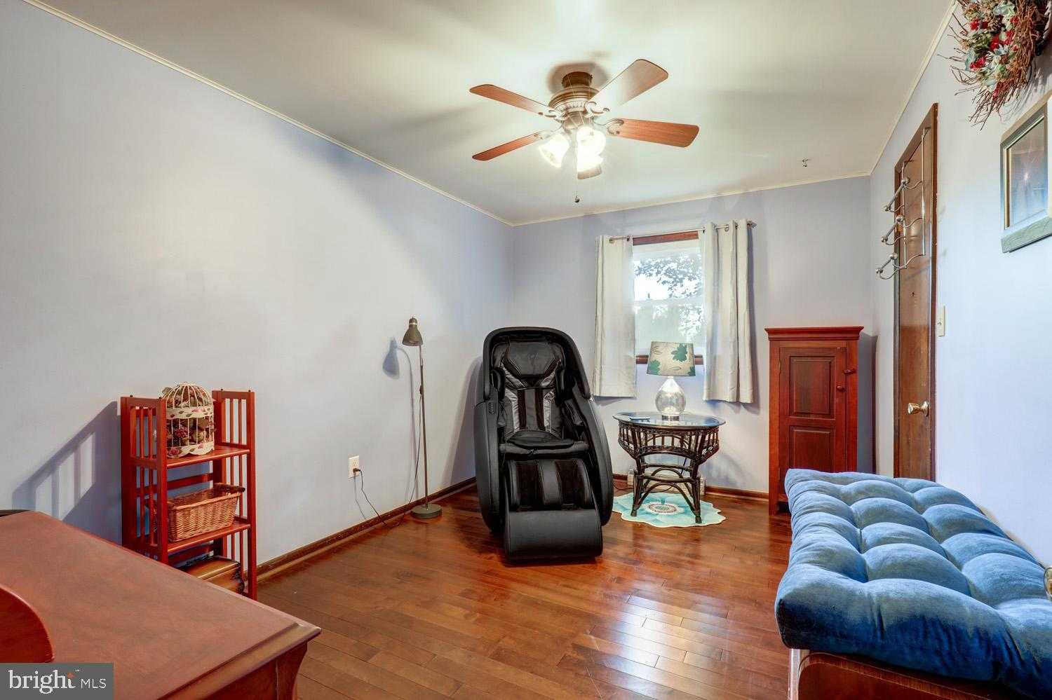 912 Perry Rd photo 23