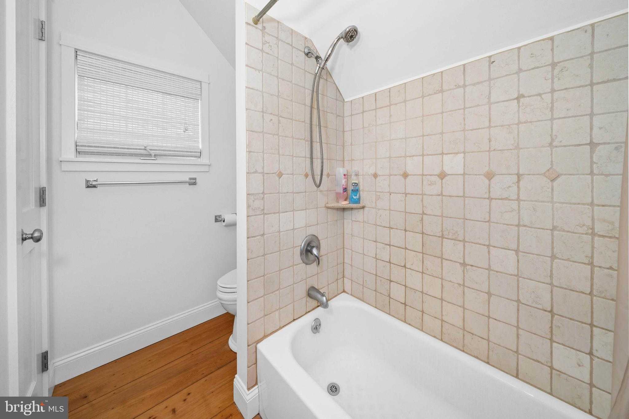 38 Virginia Ave photo 42