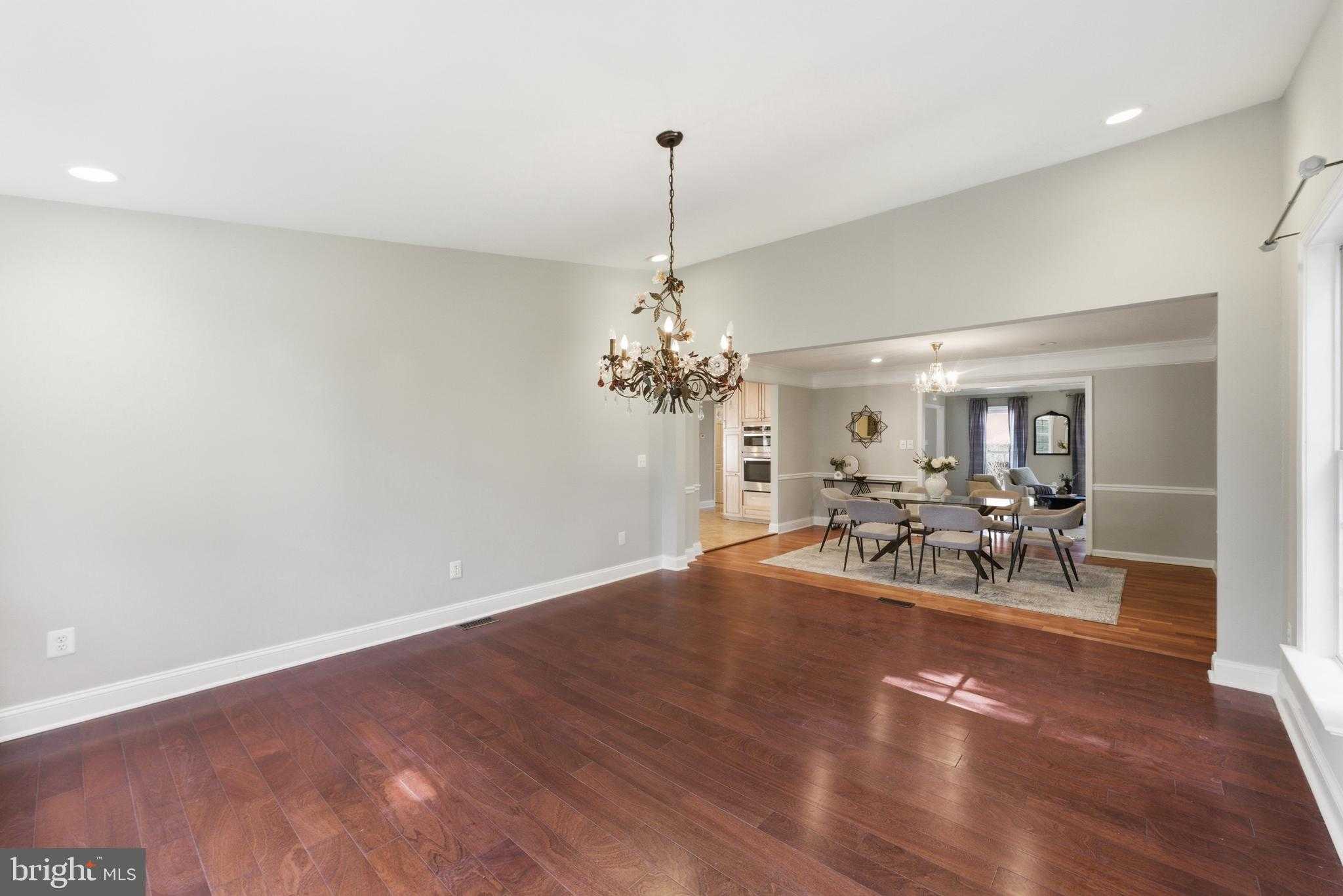 712 Brandon Green Dr photo 9