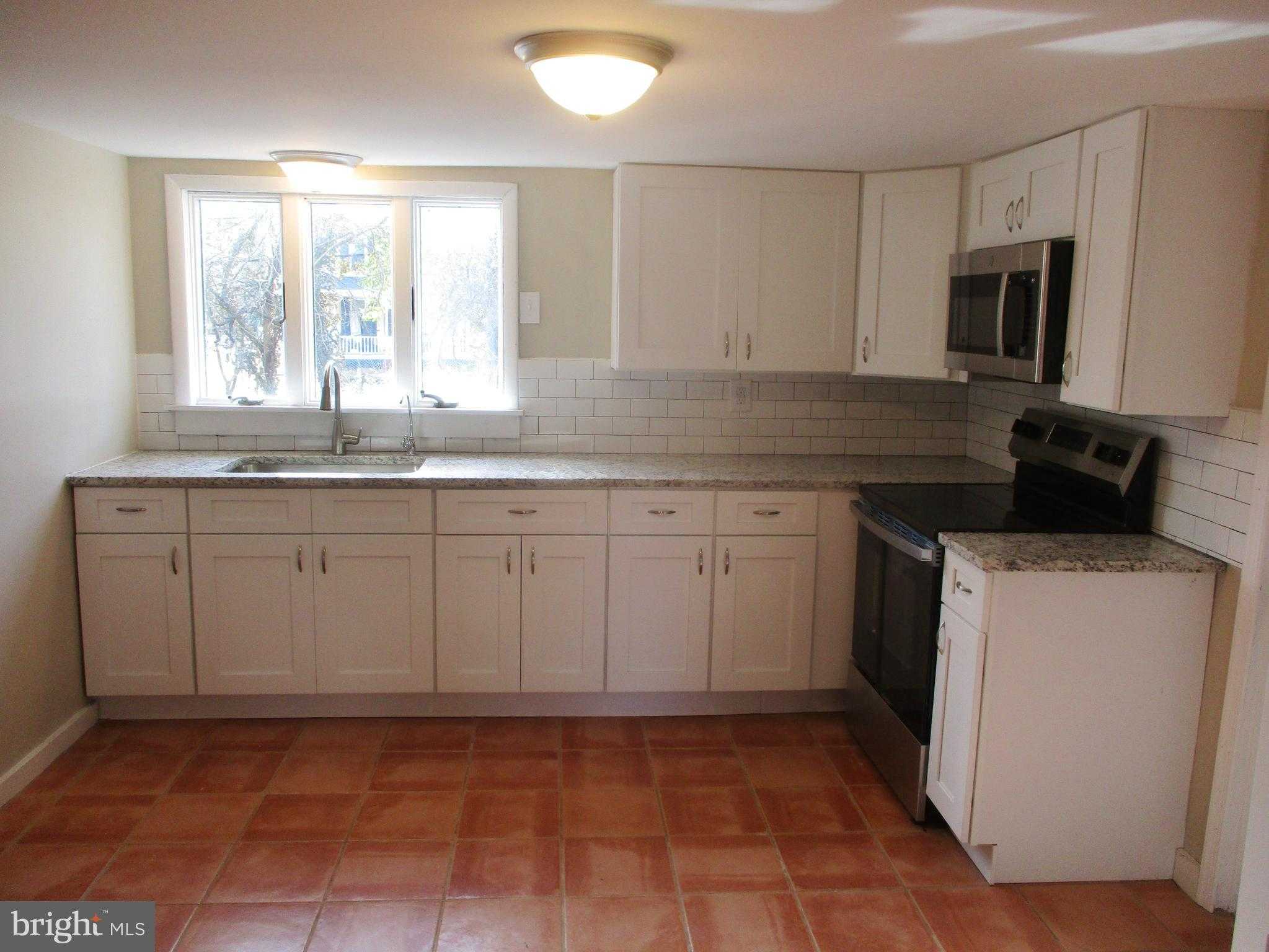 26663 Maple Ave photo 2