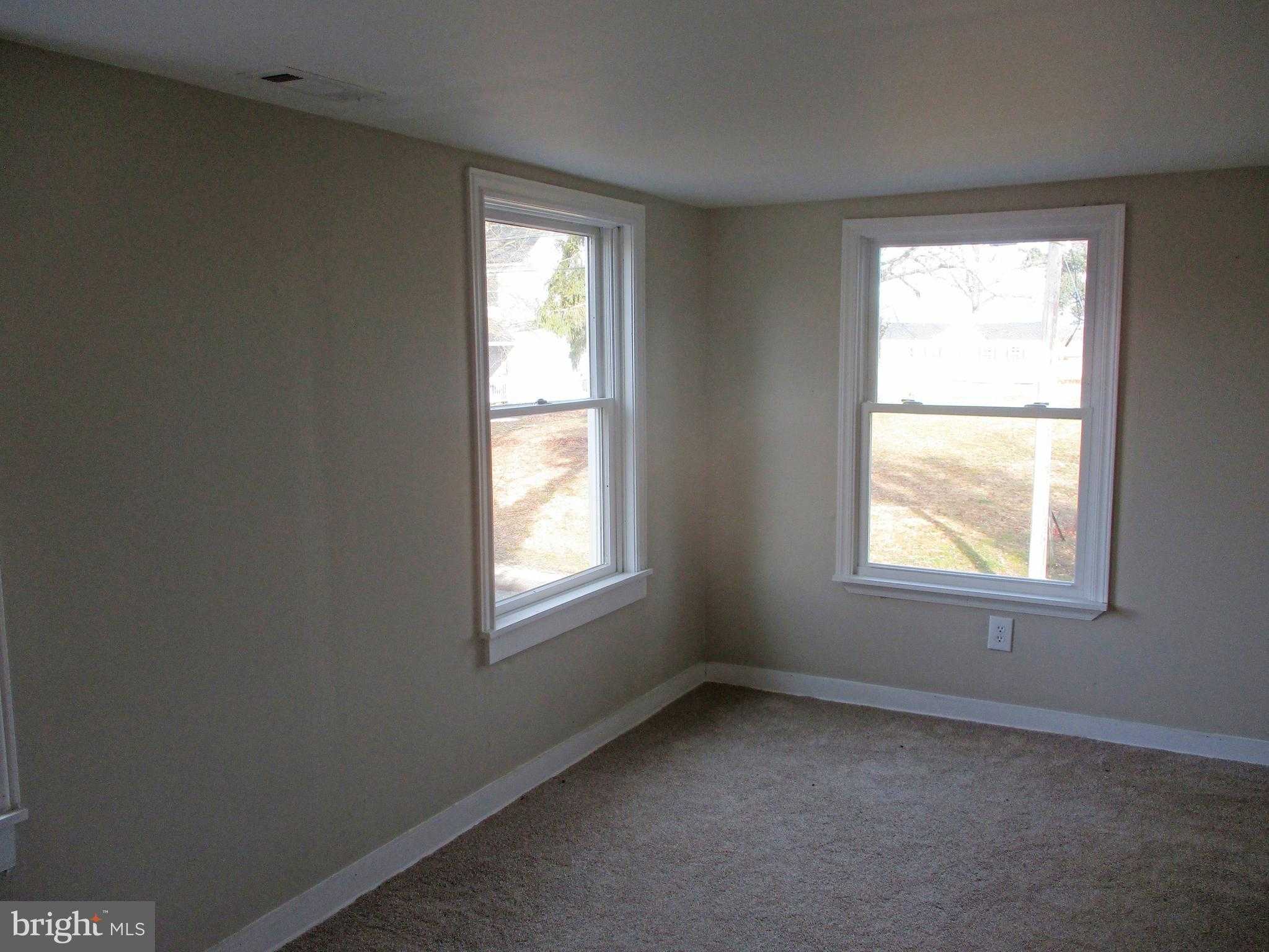 26663 Maple Ave photo 7