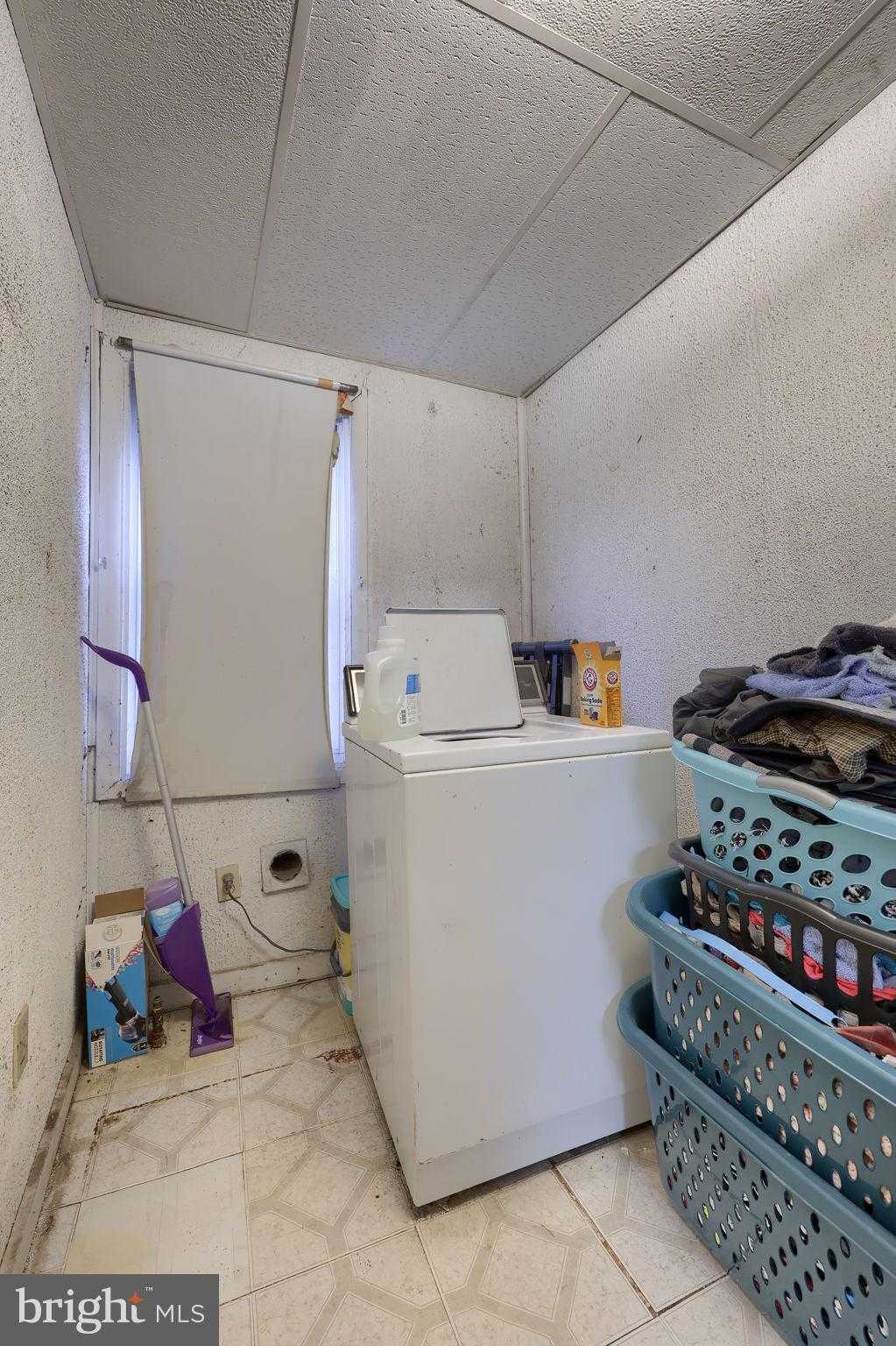 517 N Front St photo 14