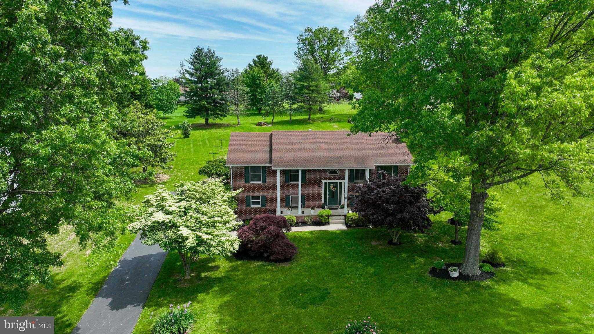 3450 Heather Dr photo 3