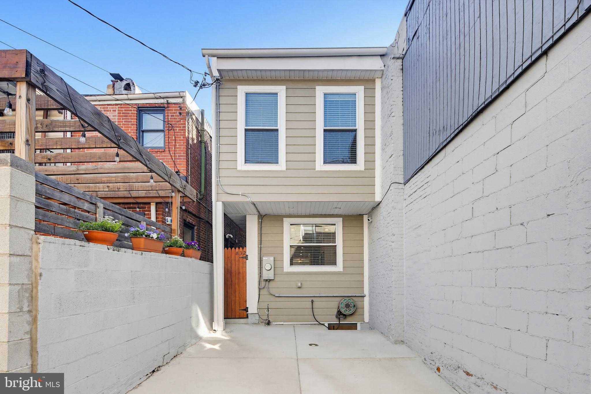 832 S Luzerne Ave photo 29