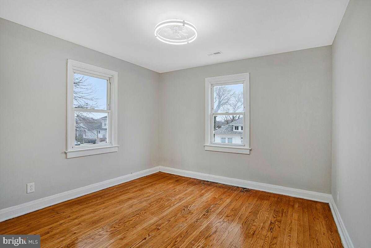 119 W Edgevale Rd photo 21