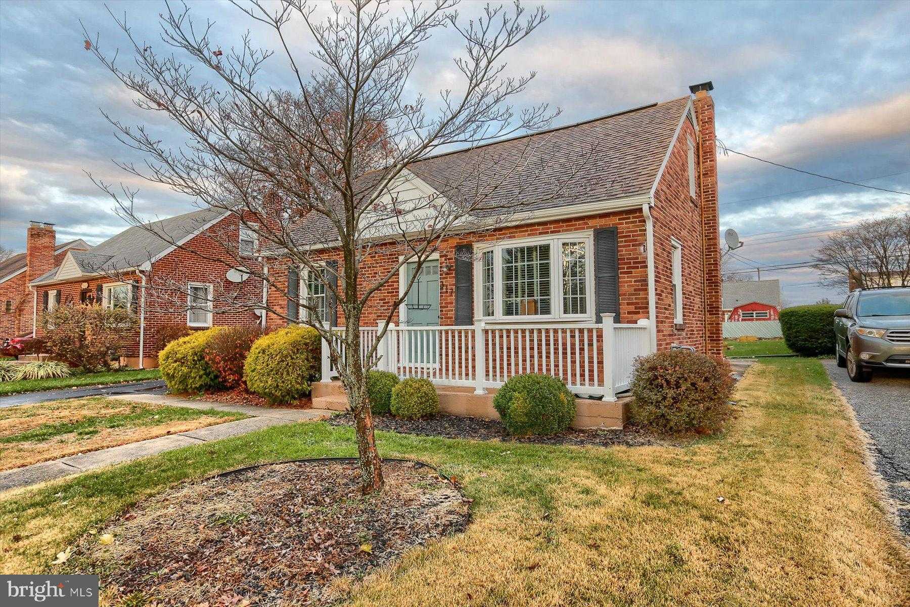 317 Greystone Rd photo 3