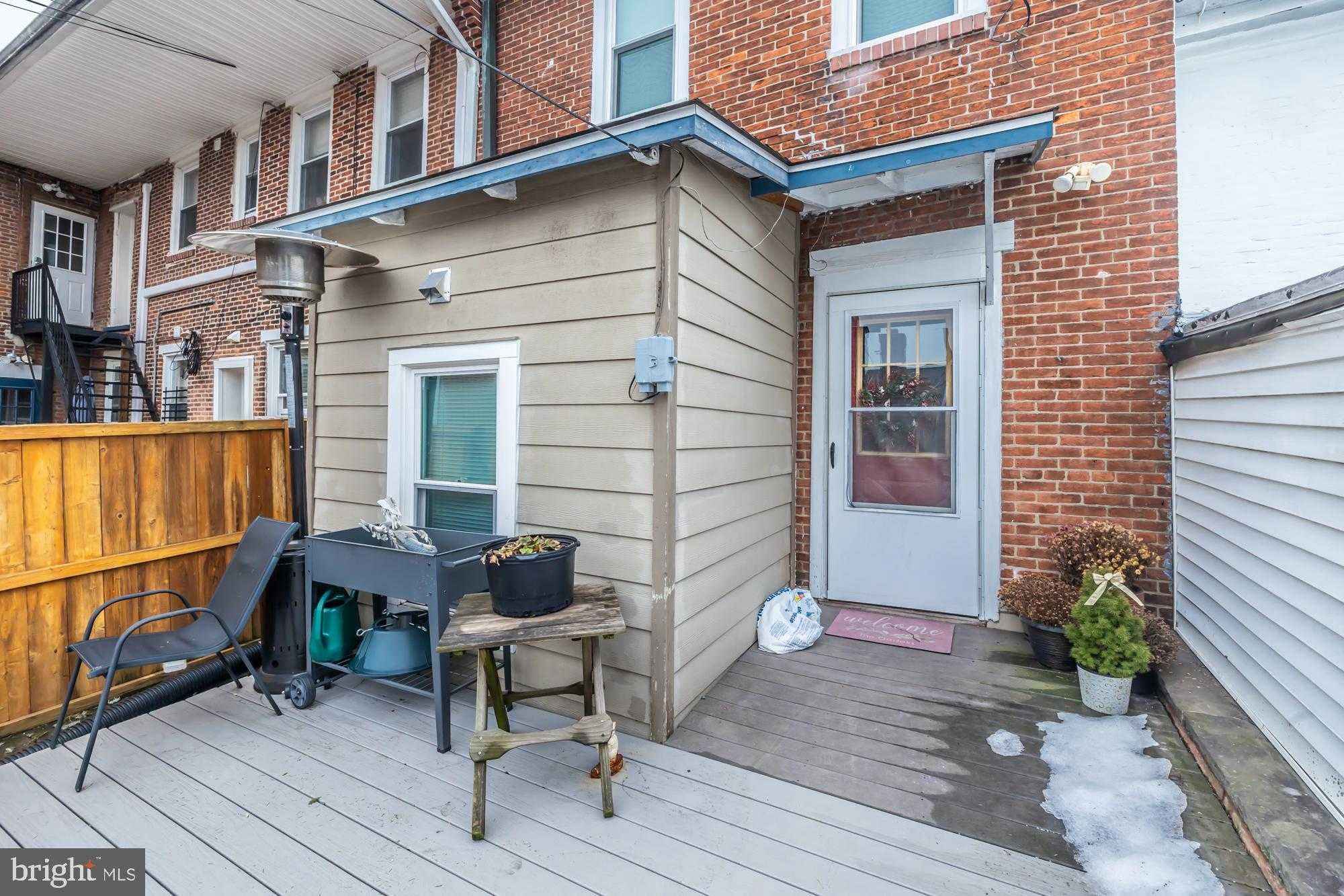 107 W State St photo 29