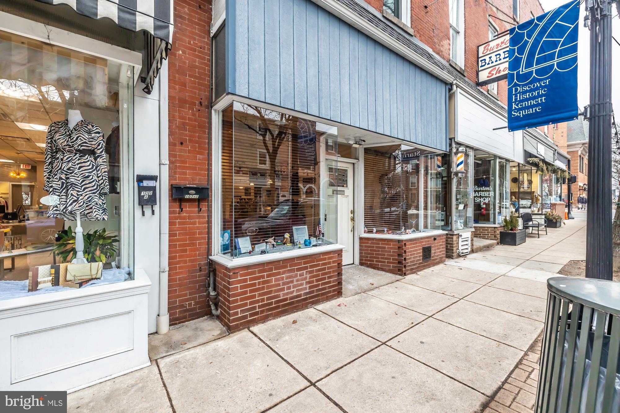 107 W State St photo 6