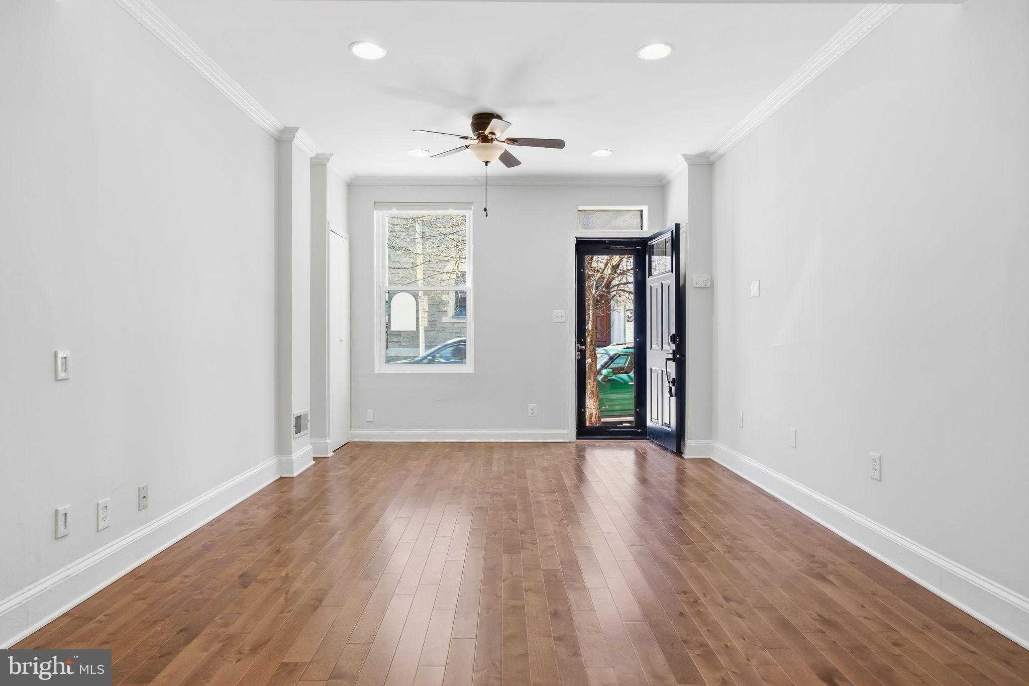 411 S Chester St photo 2