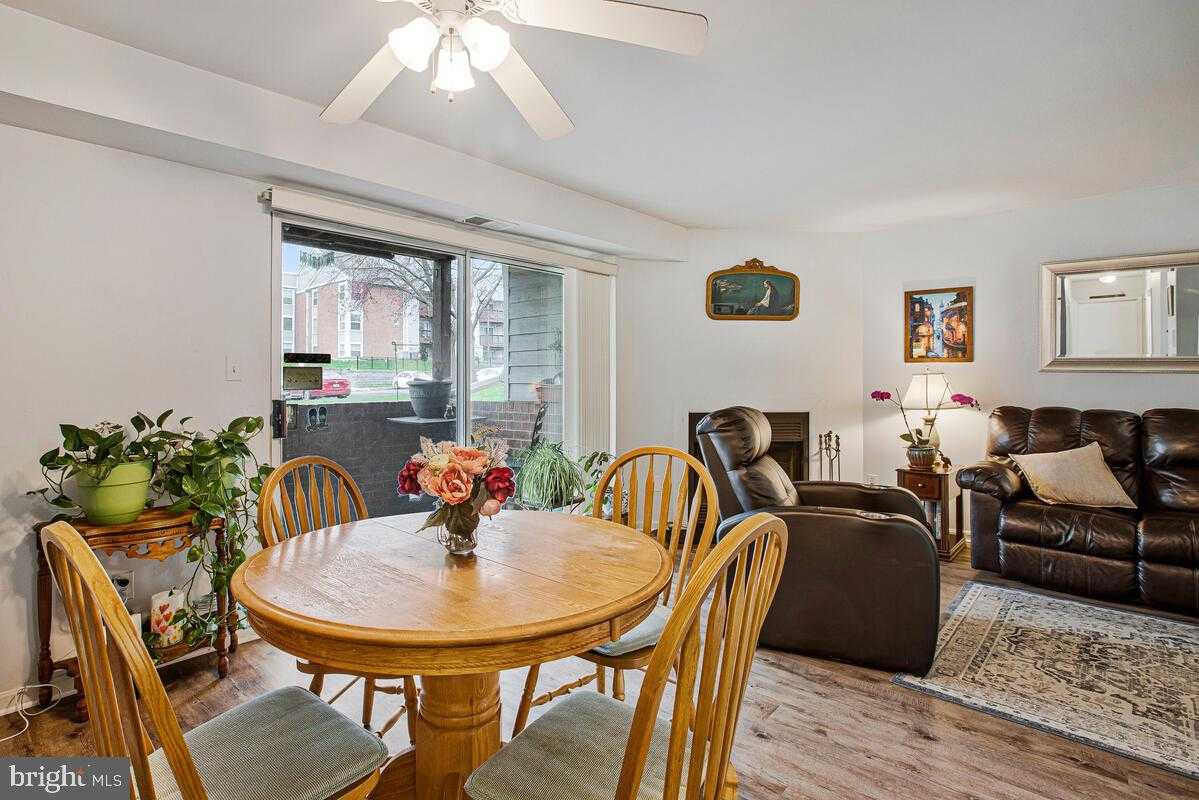 6803 White Water Way Unit 101 photo 8