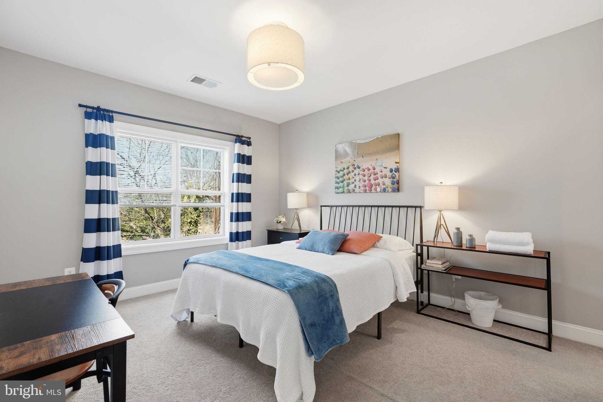 908 N Stonestreet Ave photo 38