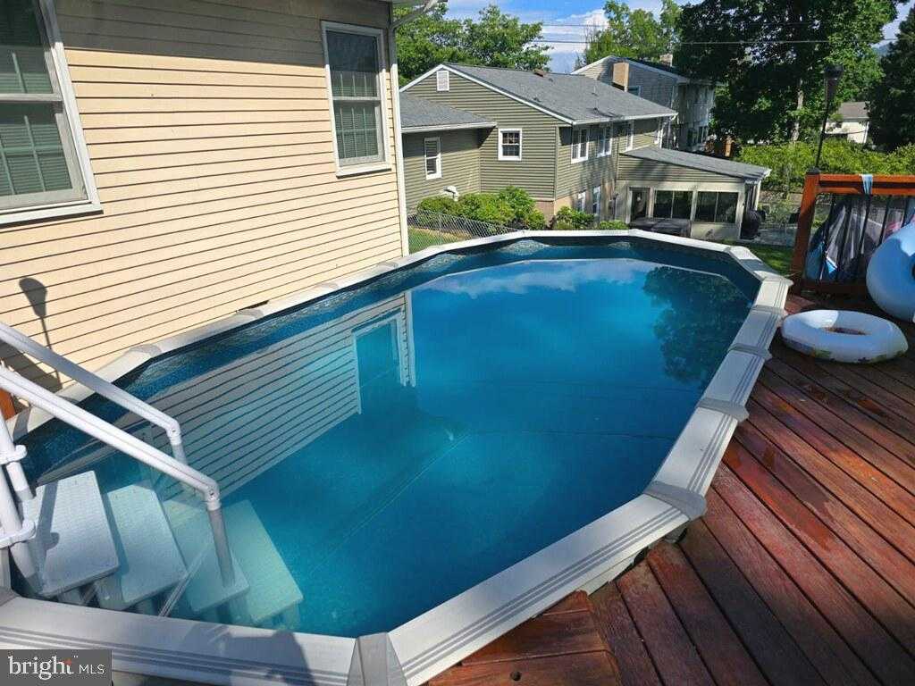 232 Winding Way photo 53