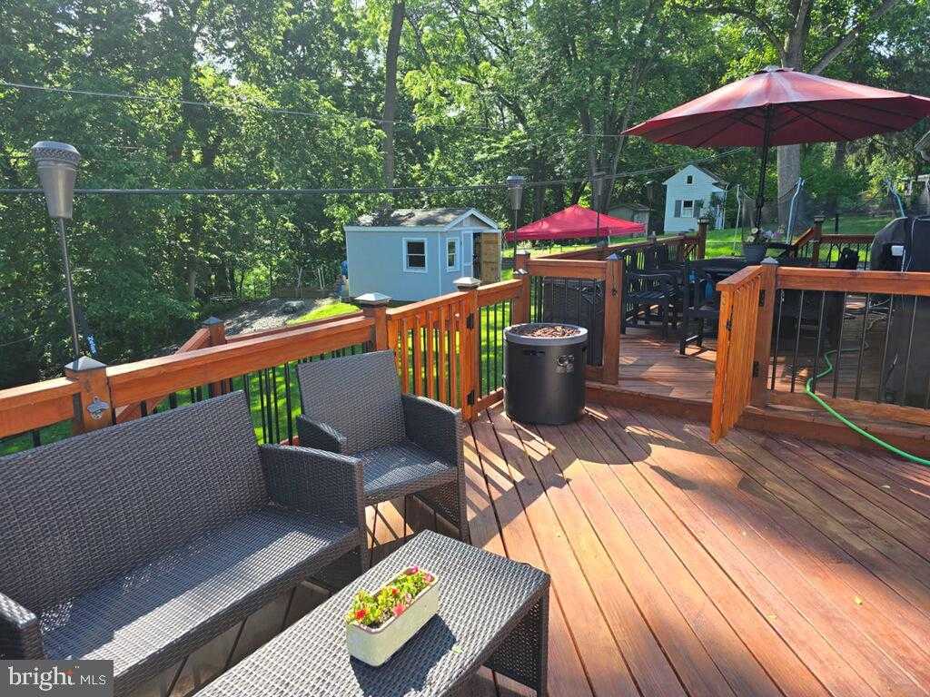 232 Winding Way photo 55