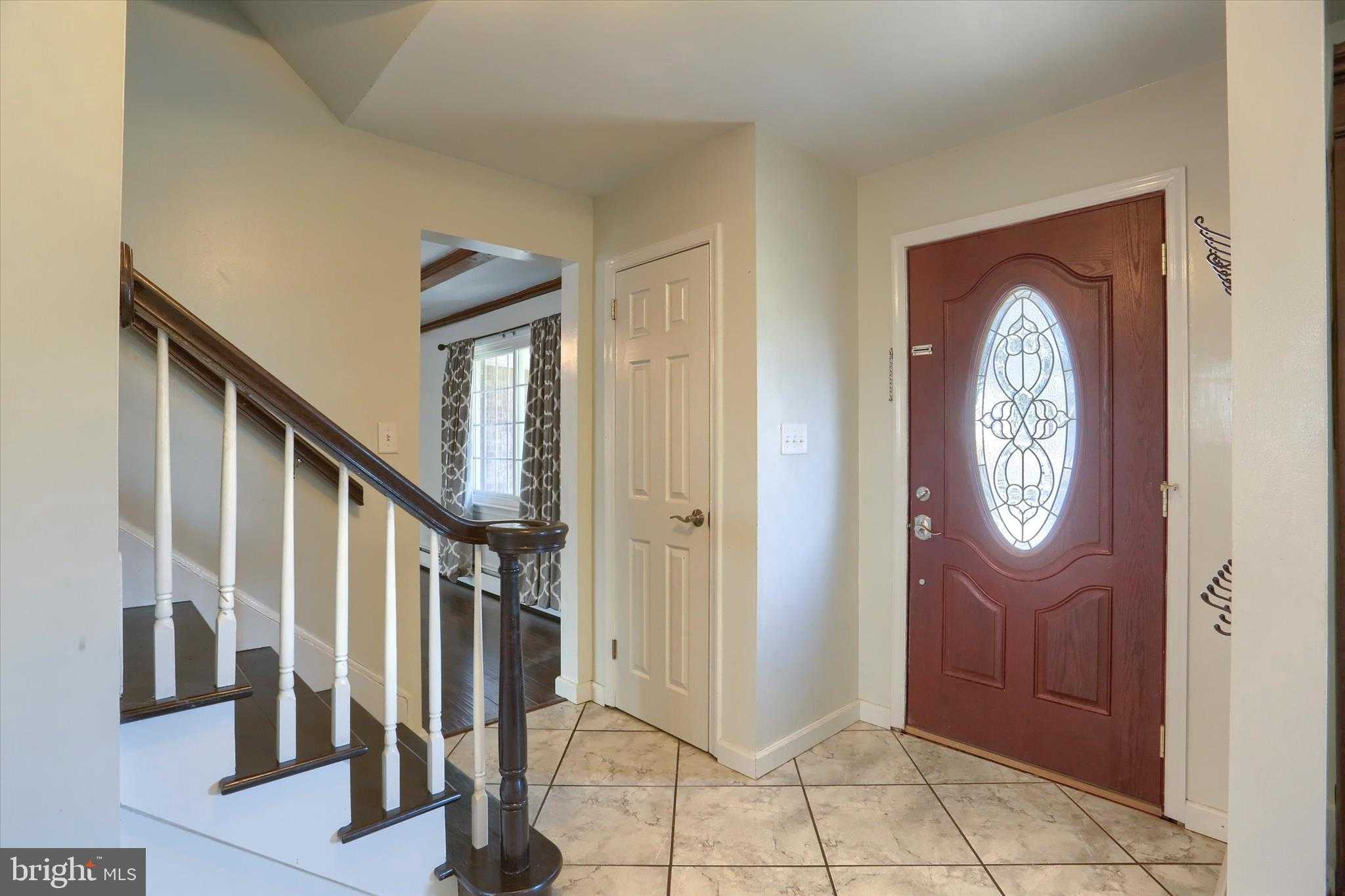 232 Winding Way photo 6