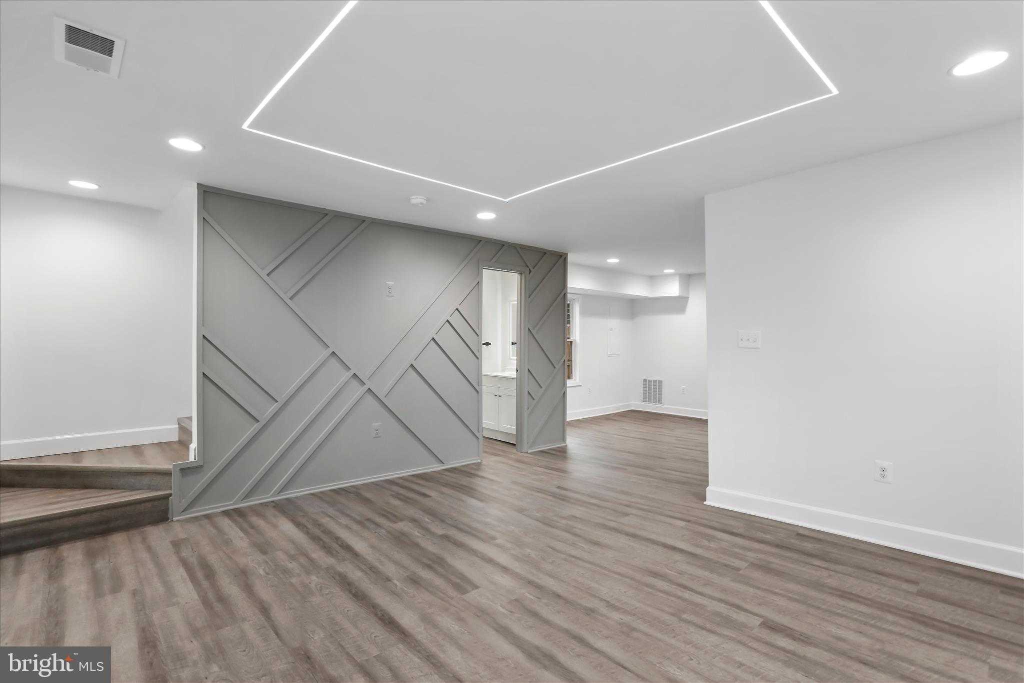 674 Winchester Ave photo 15