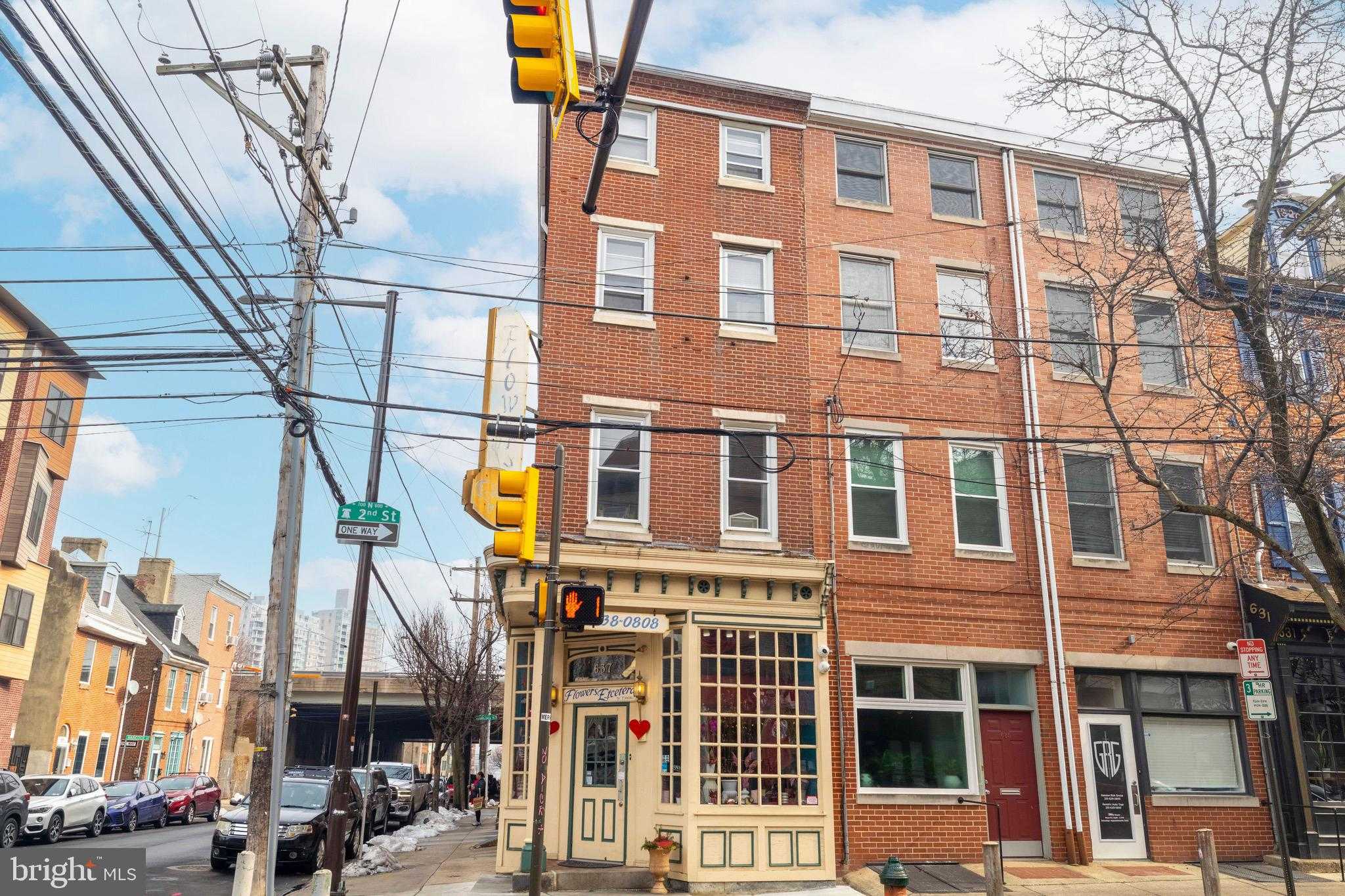 637 N 2nd St photo 5