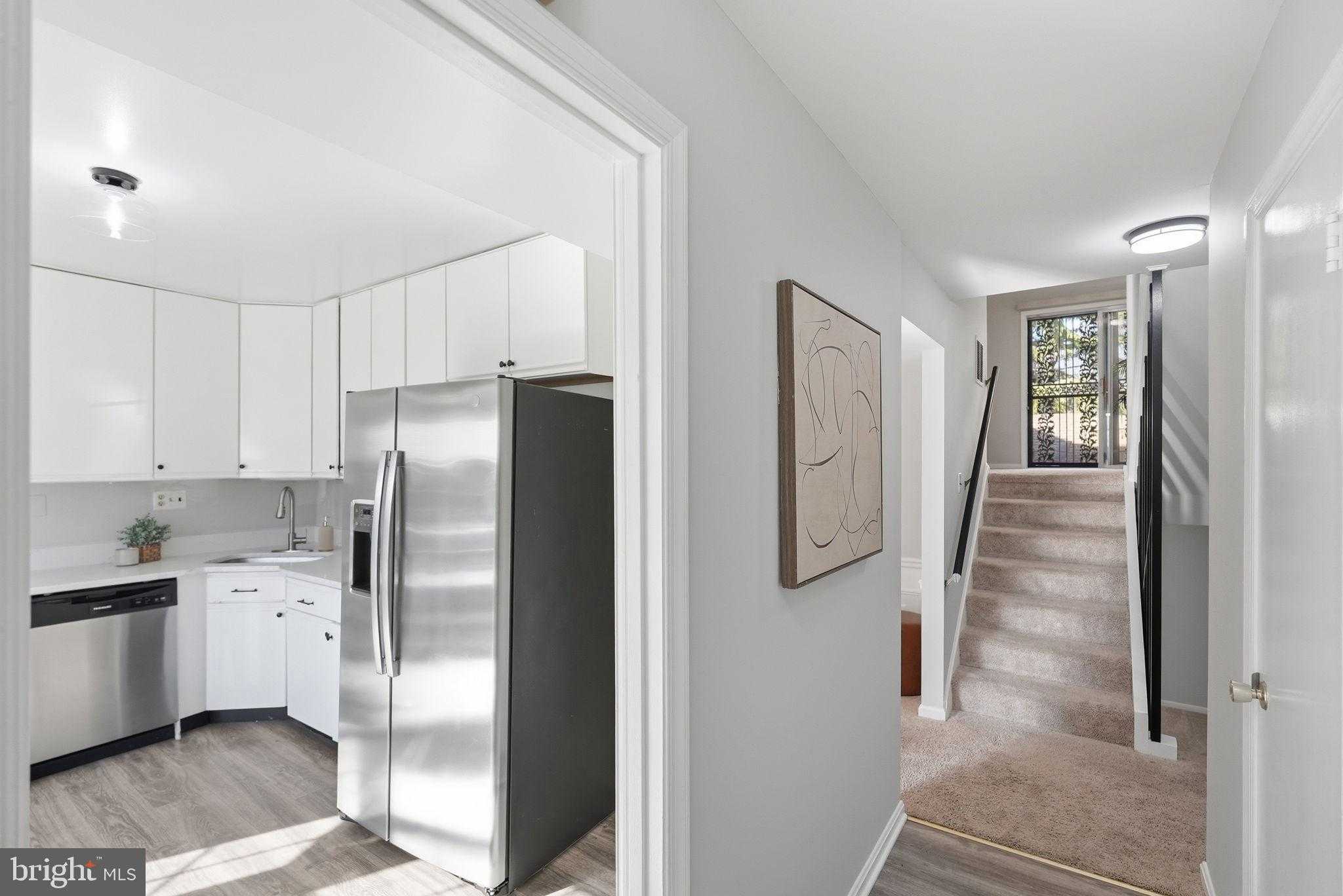 4418 Airlie Way photo 8