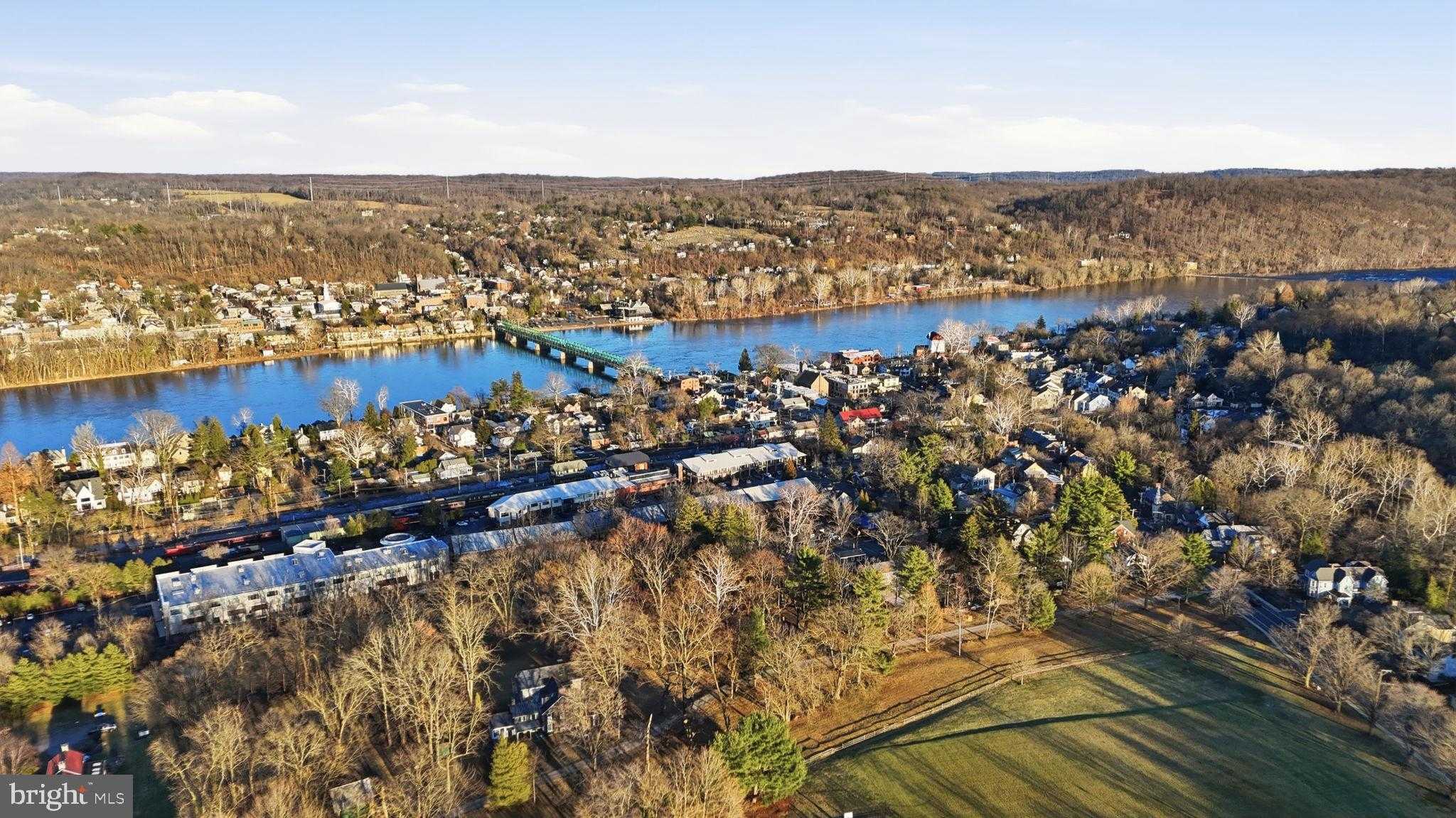 426 Fairview Way photo 6