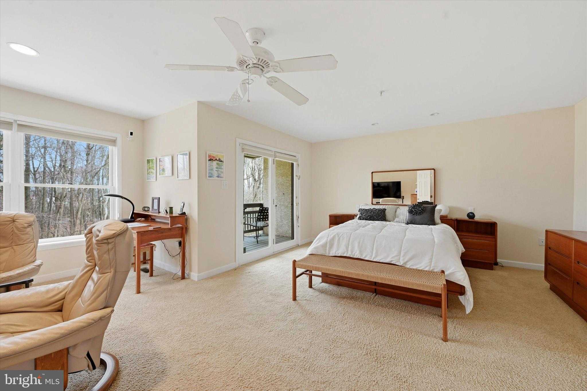 212 Cambridge Chase photo 19