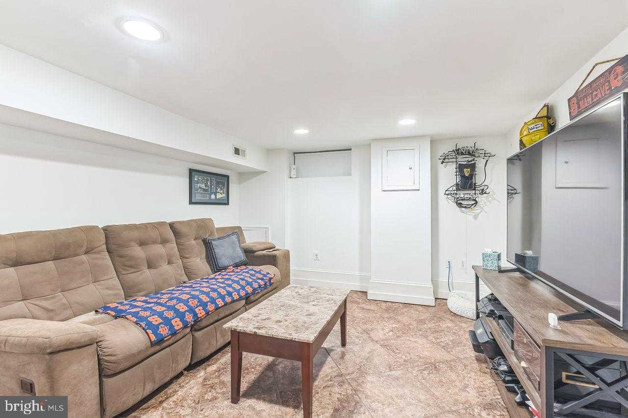 3018 Harper St photo 20